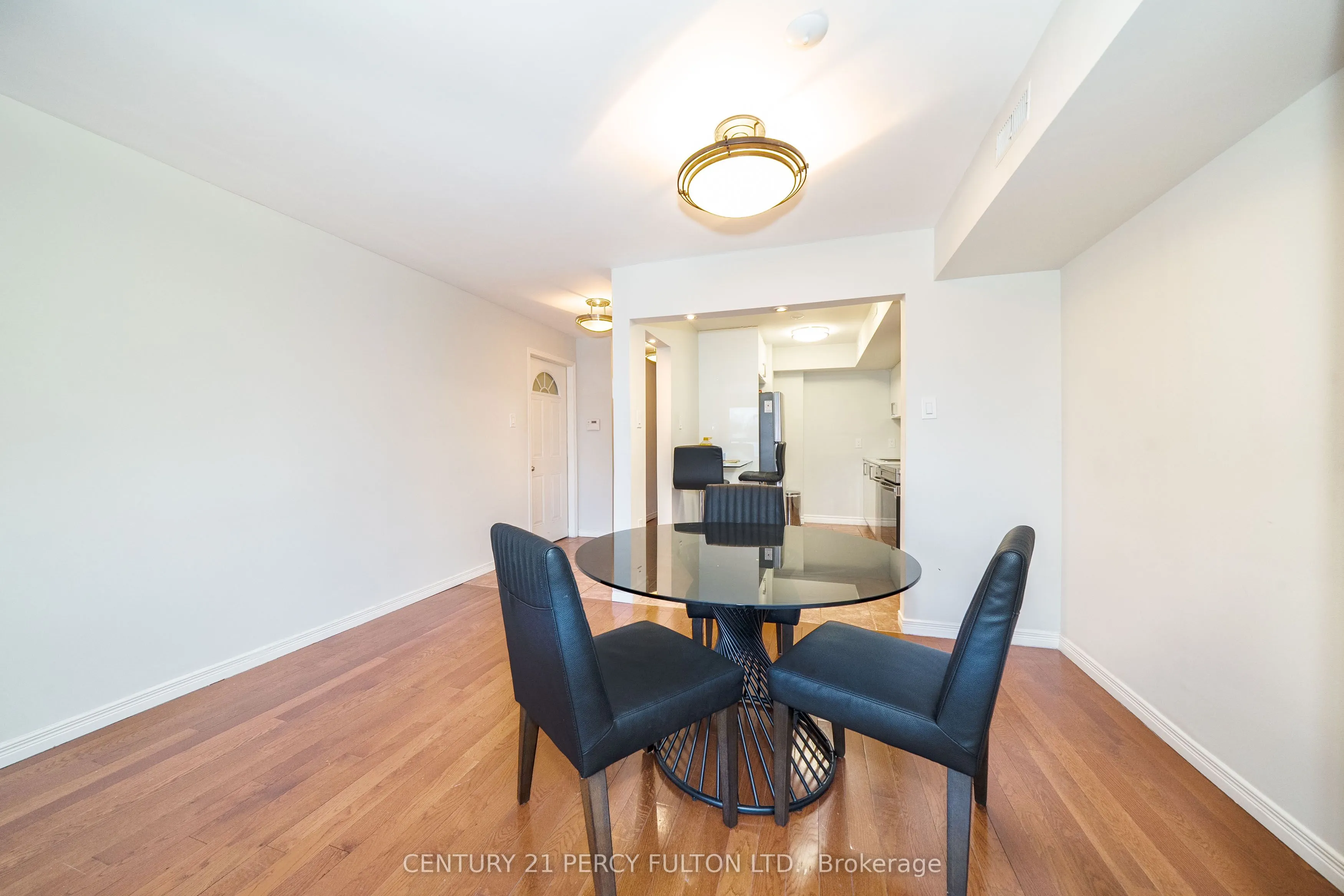 744-746 Wilson Avenue