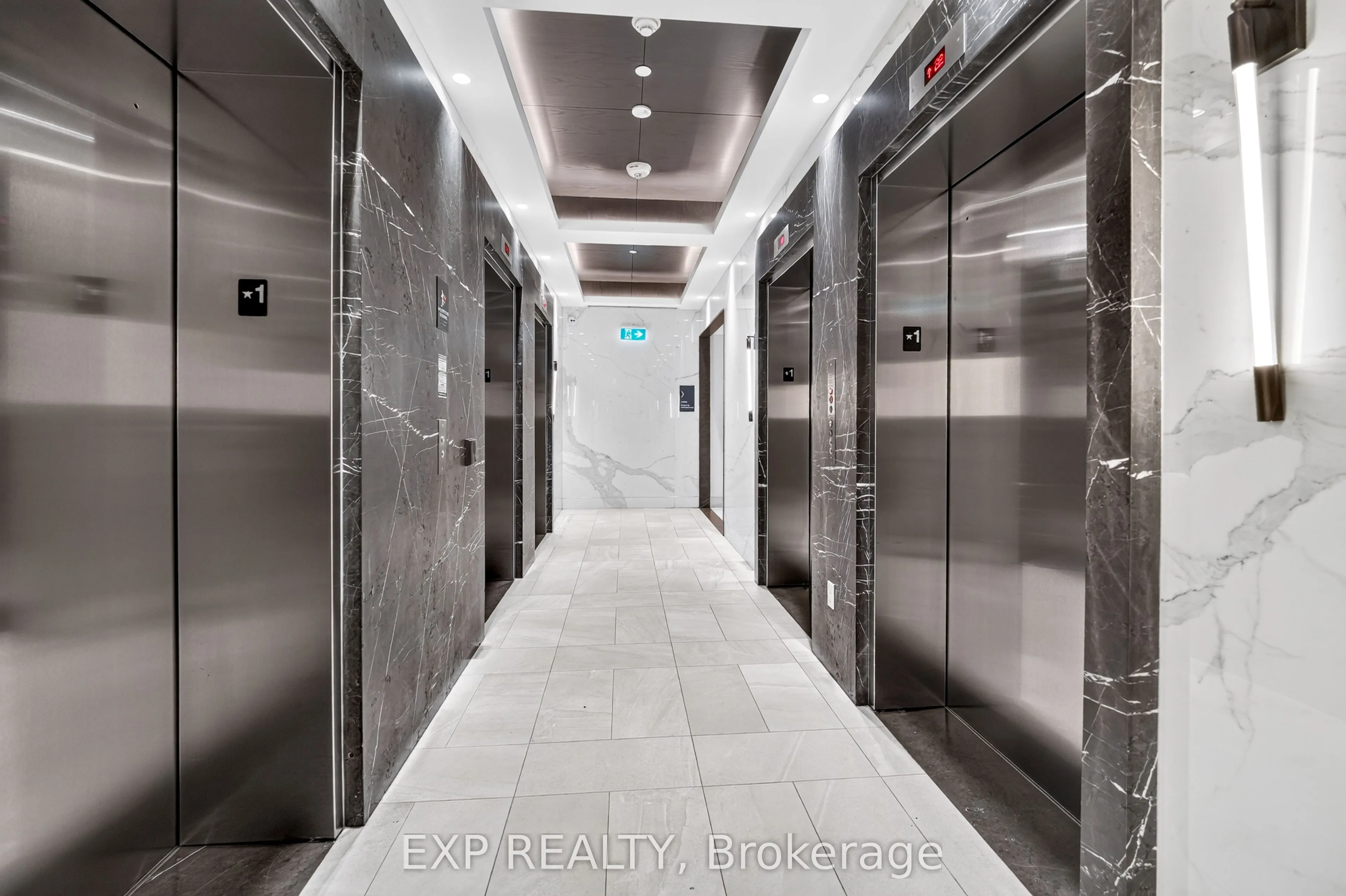 7 Mabelle Avenue #3807