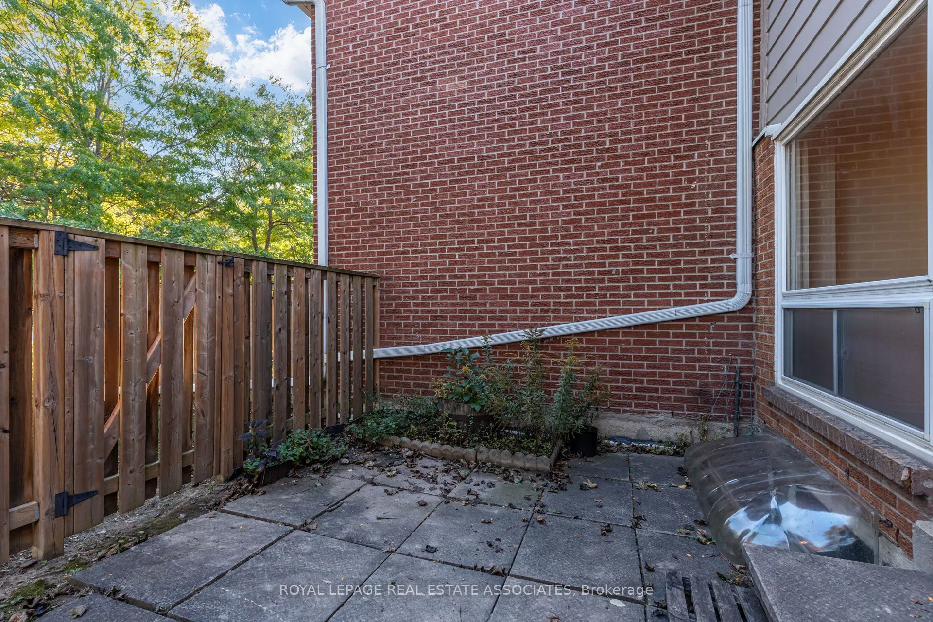 215 Mississauga Valley Boulevard #38