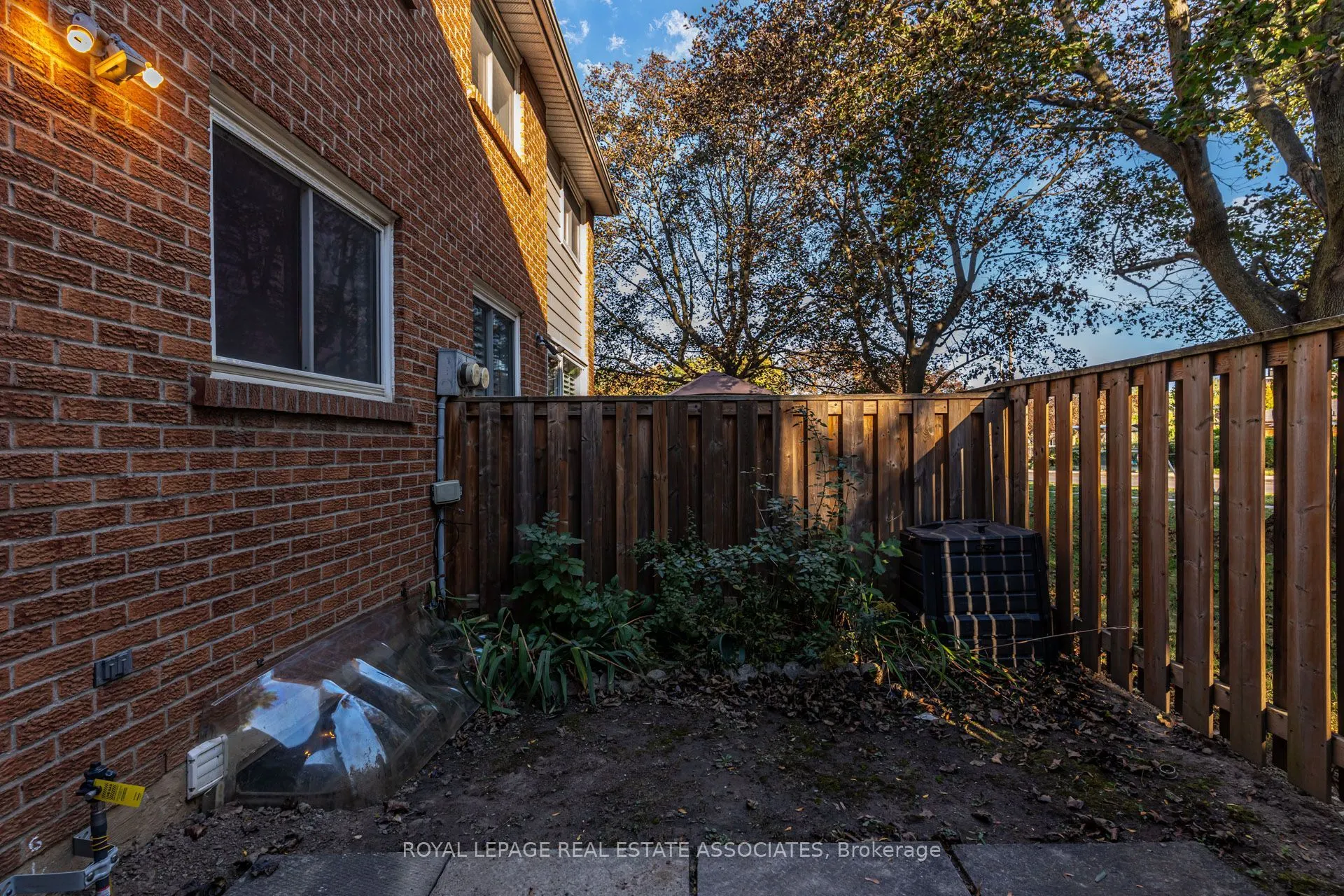 215 Mississauga Valley Boulevard #38