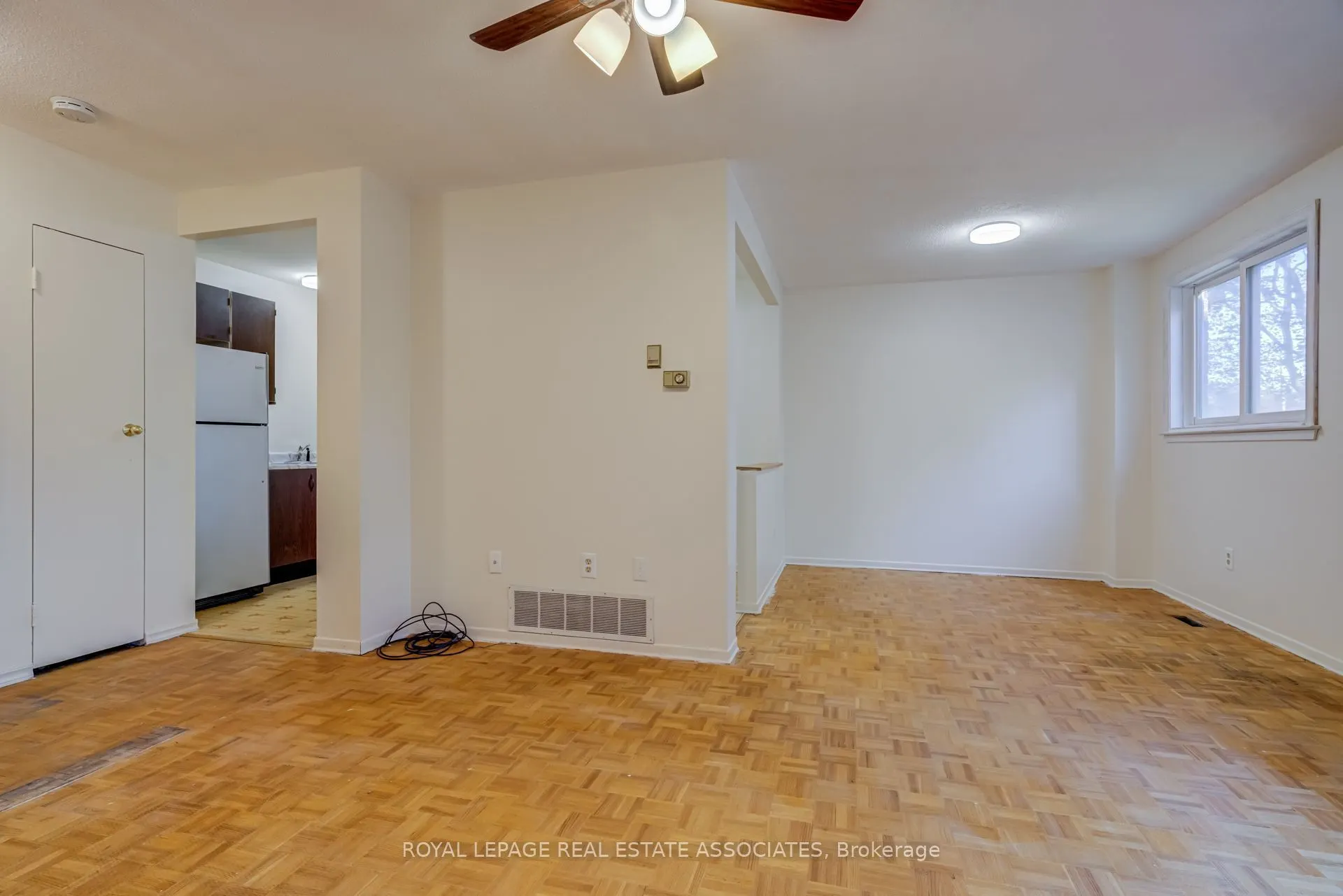 215 Mississauga Valley Boulevard #38
