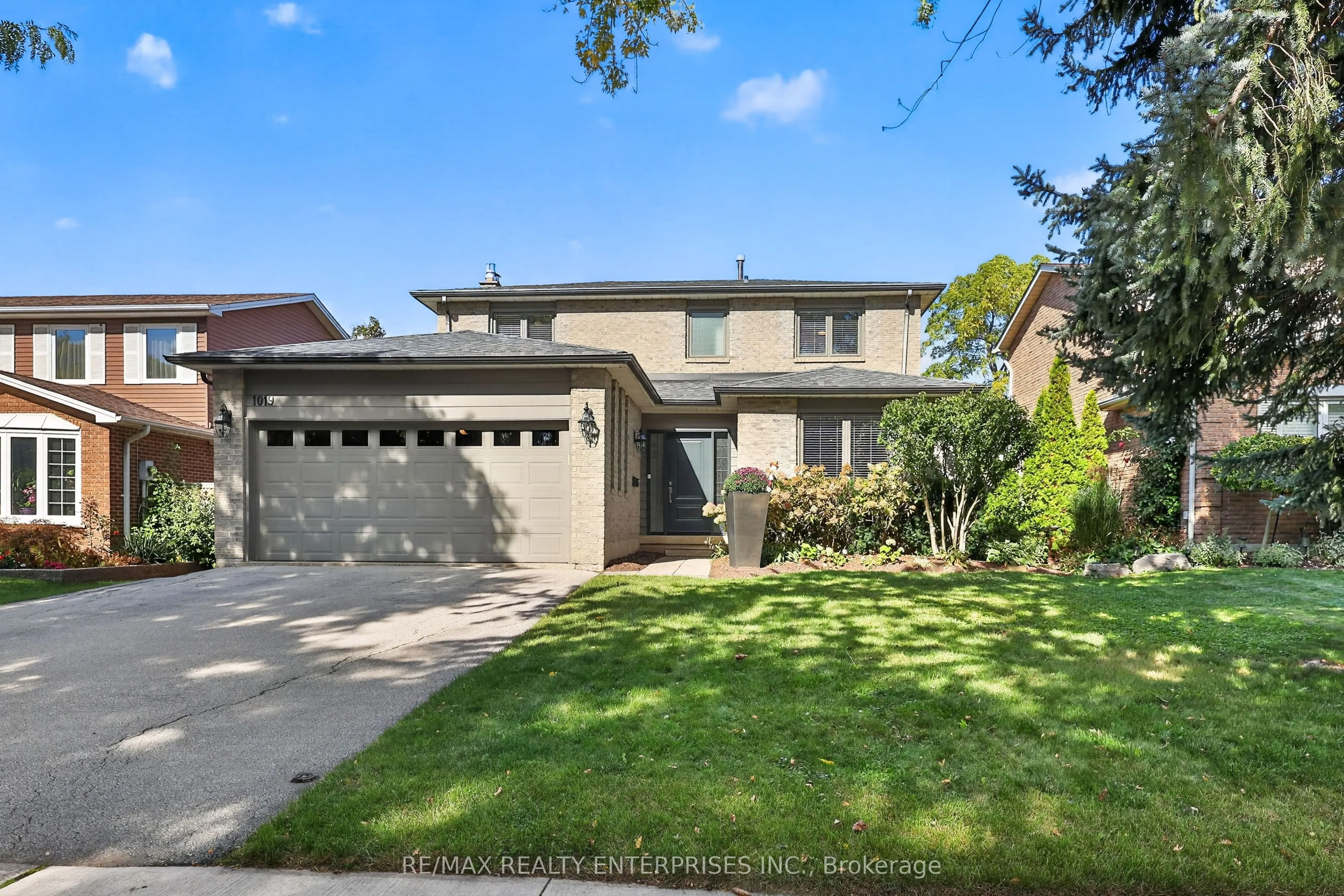 1019 Mesa Crescent
