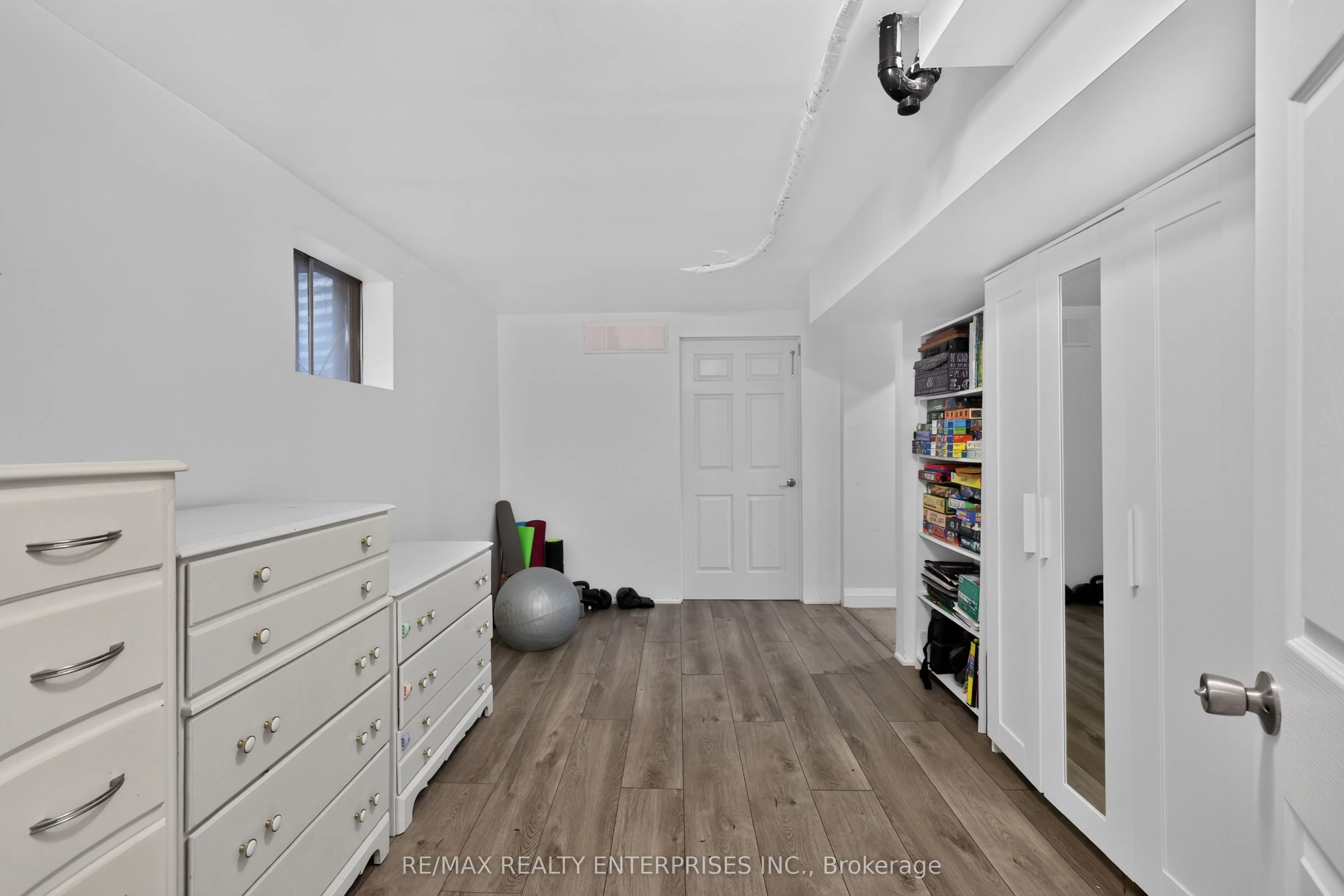 1019 Mesa Crescent