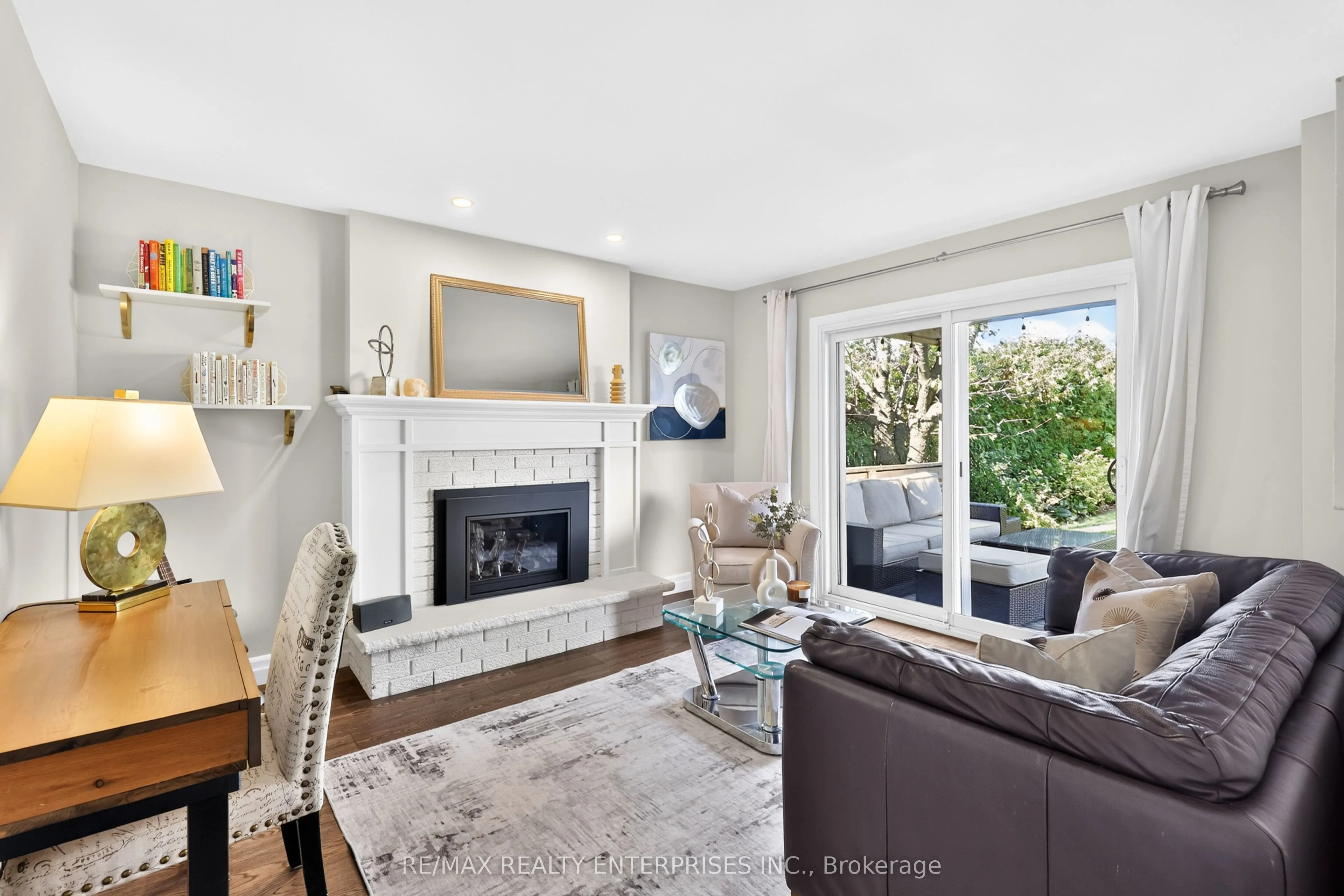 1019 Mesa Crescent