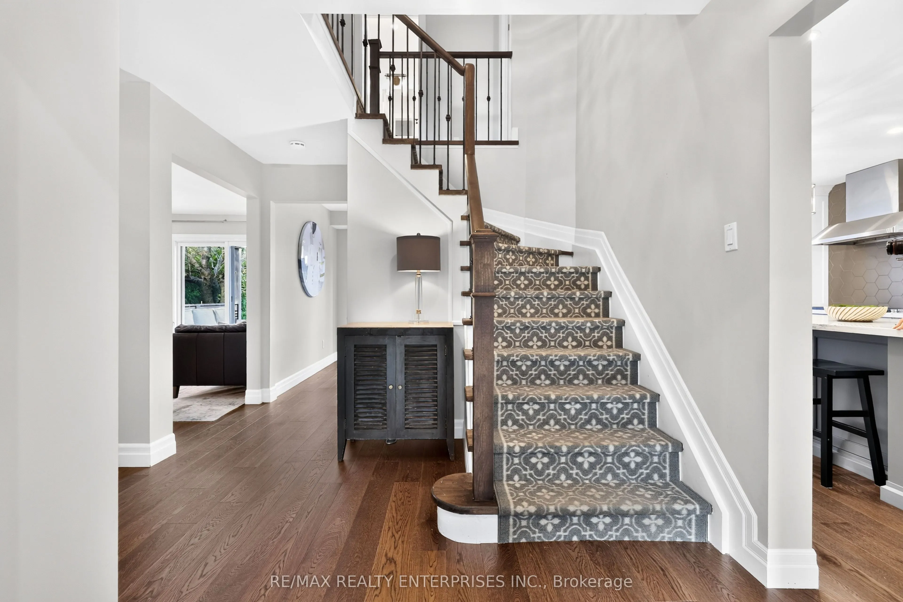 1019 Mesa Crescent