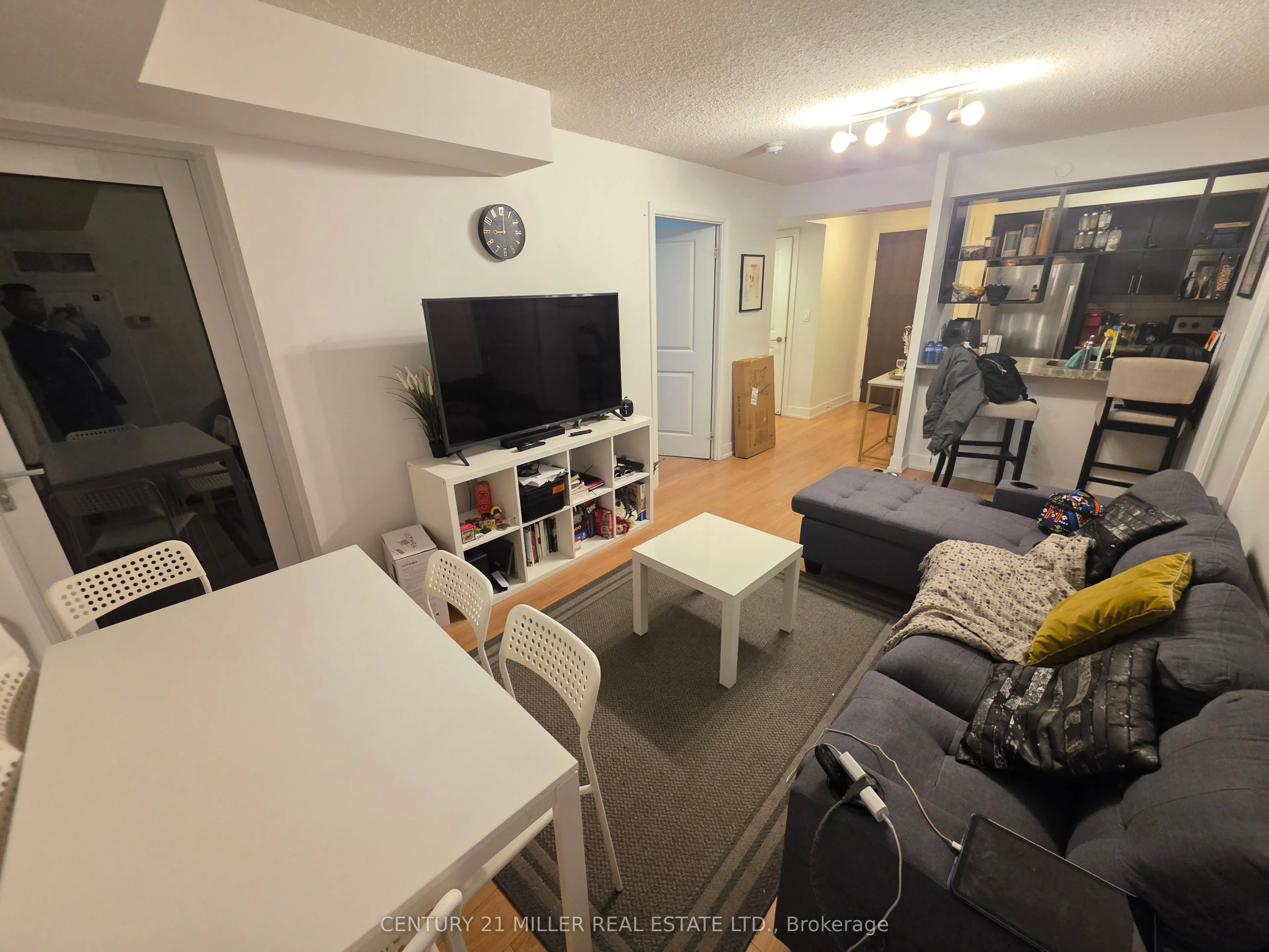 6 Eva Road #506