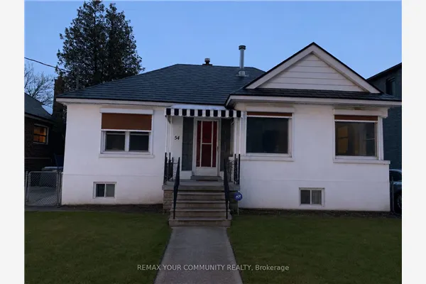 54 Ash Crescent