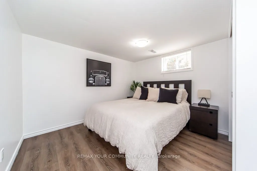 66 Decarie Circle