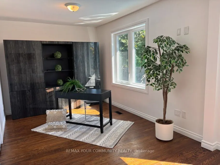 66 Decarie Circle