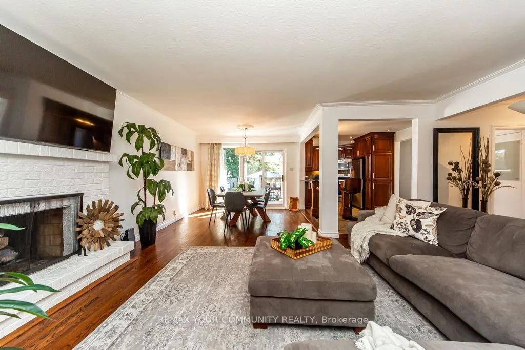 66 Decarie Circle