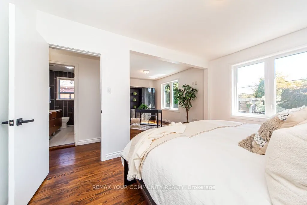 66 Decarie Circle