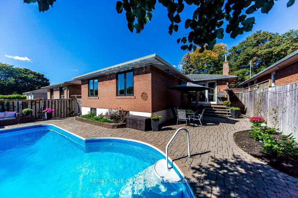 66 Decarie Circle