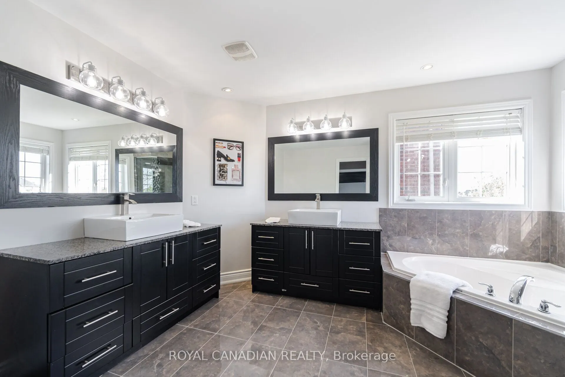 33 Rubysilver Drive