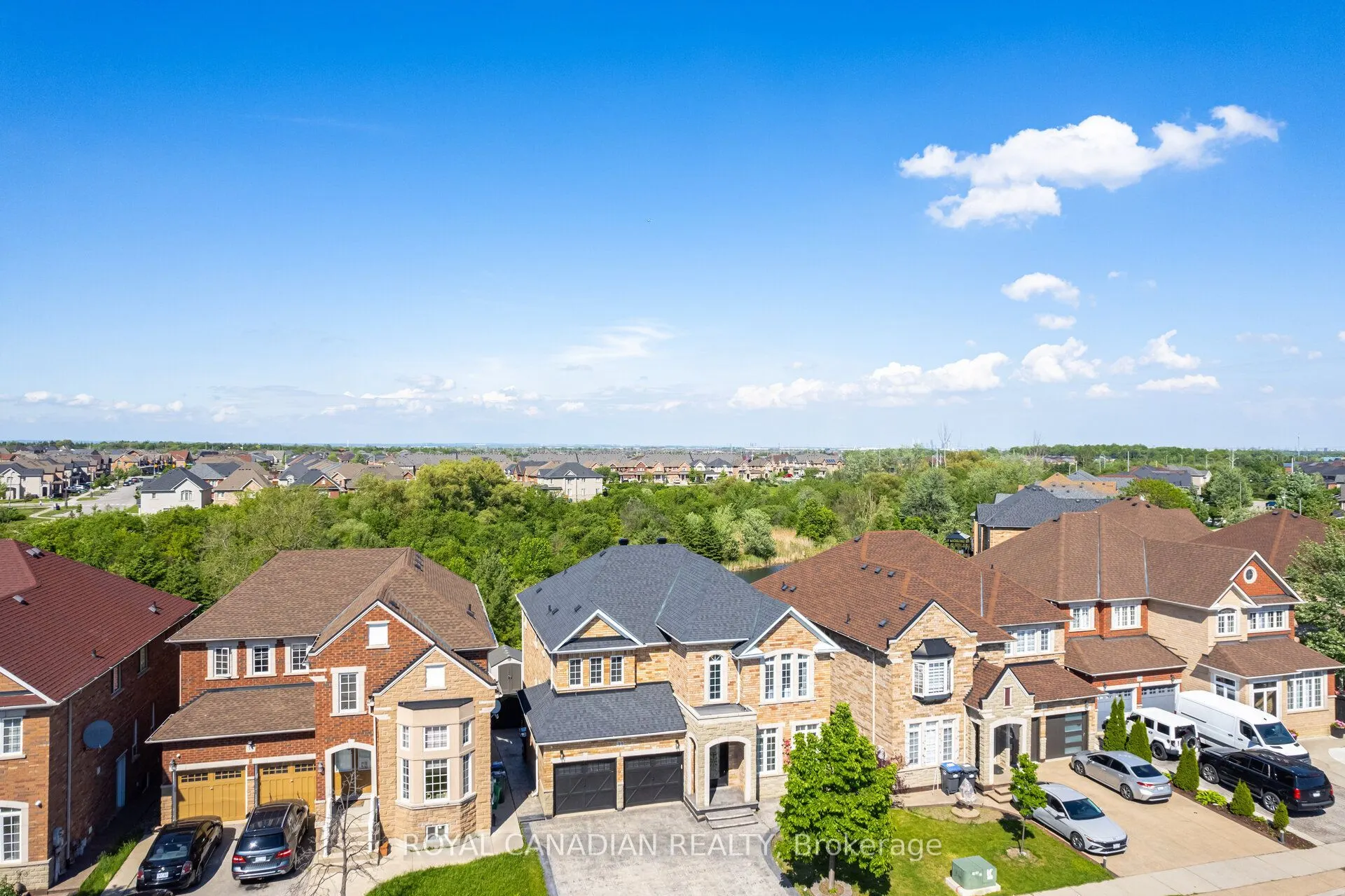 33 Rubysilver Drive