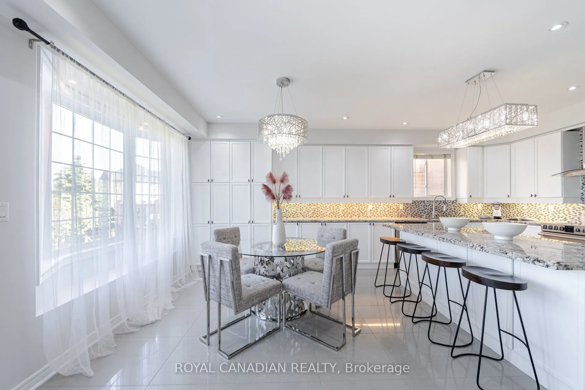33 Rubysilver Drive