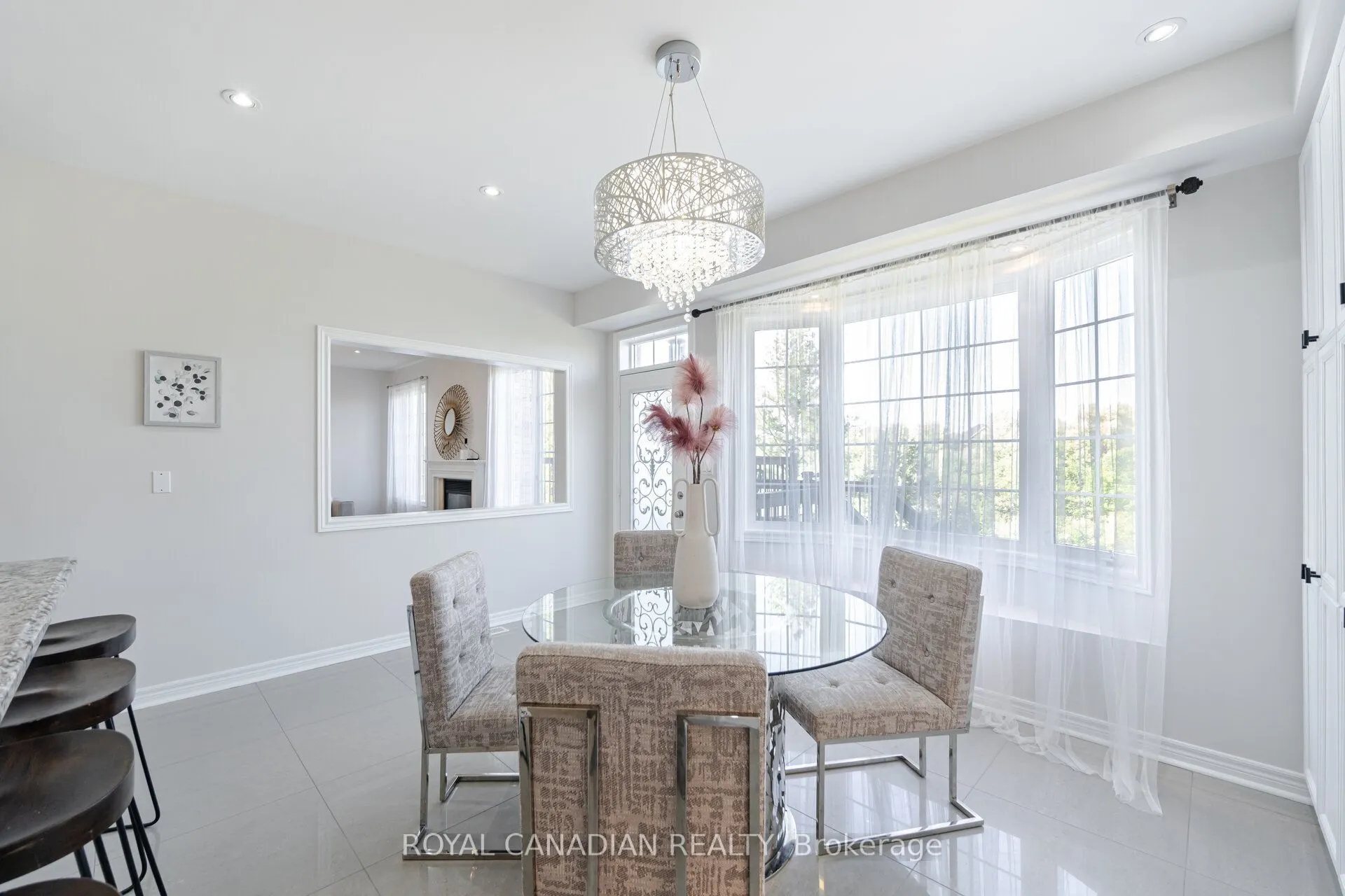 33 Rubysilver Drive
