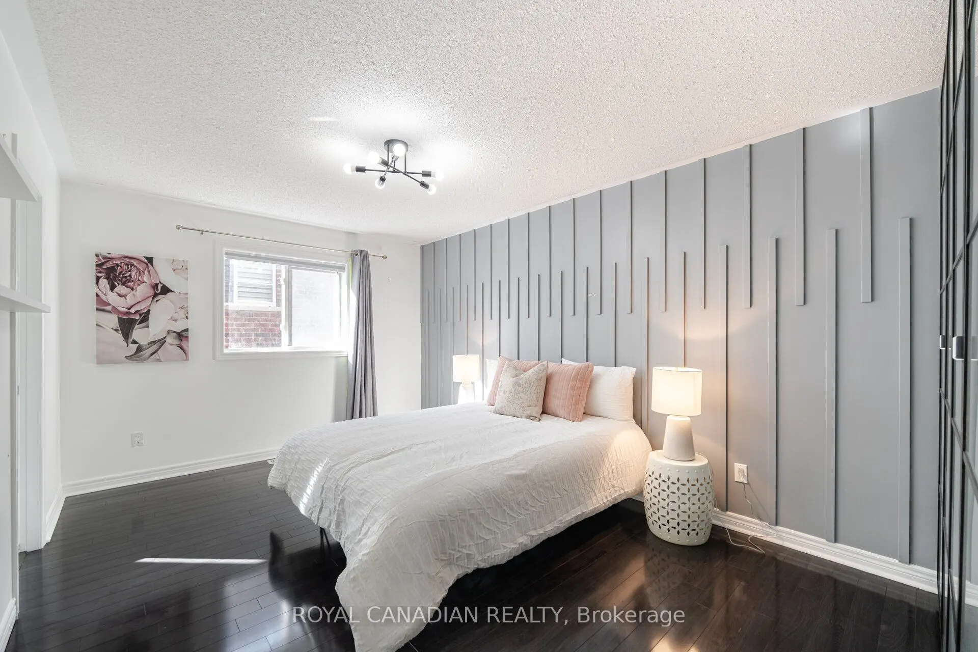 33 Rubysilver Drive
