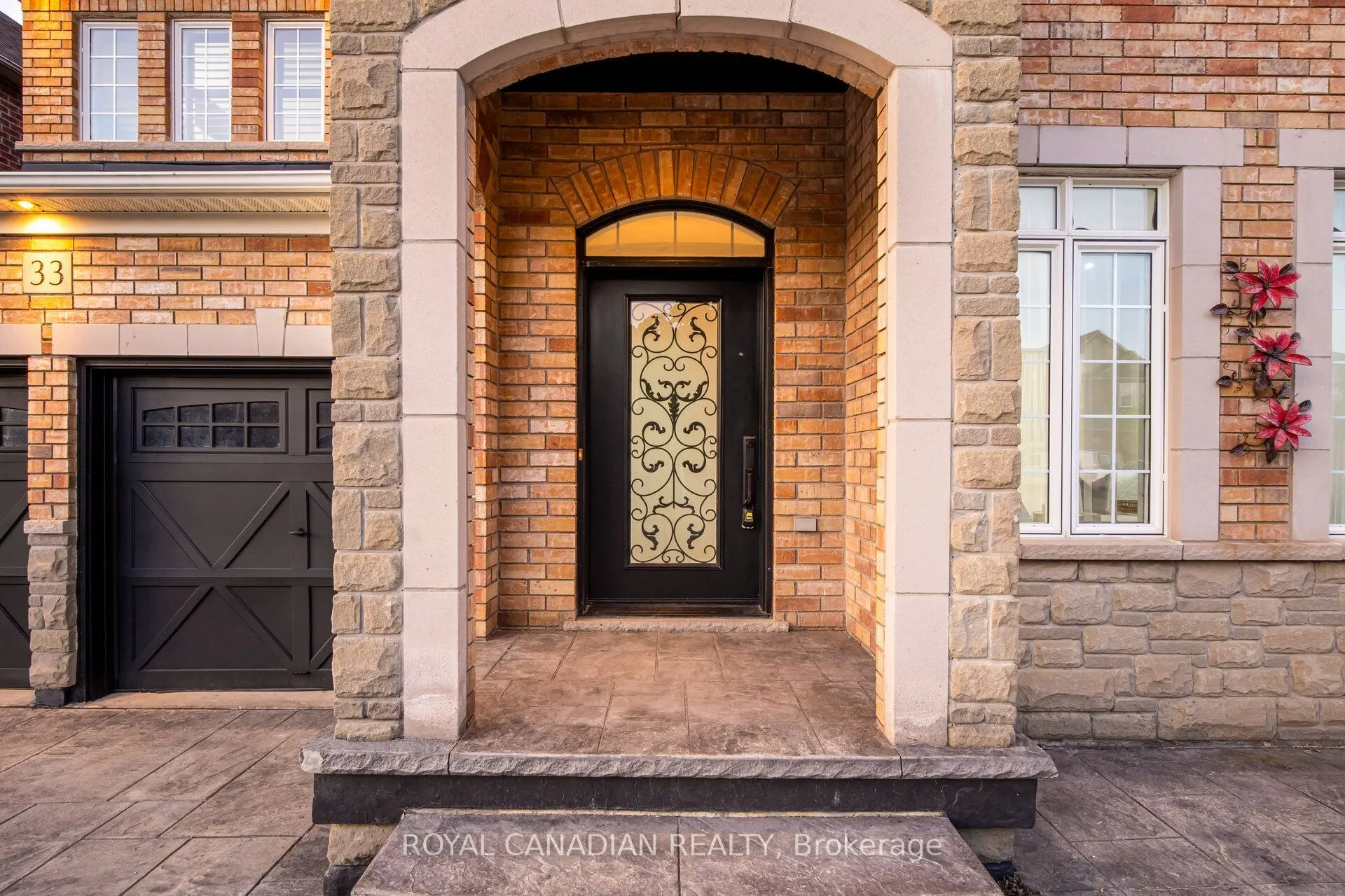 33 Rubysilver Drive