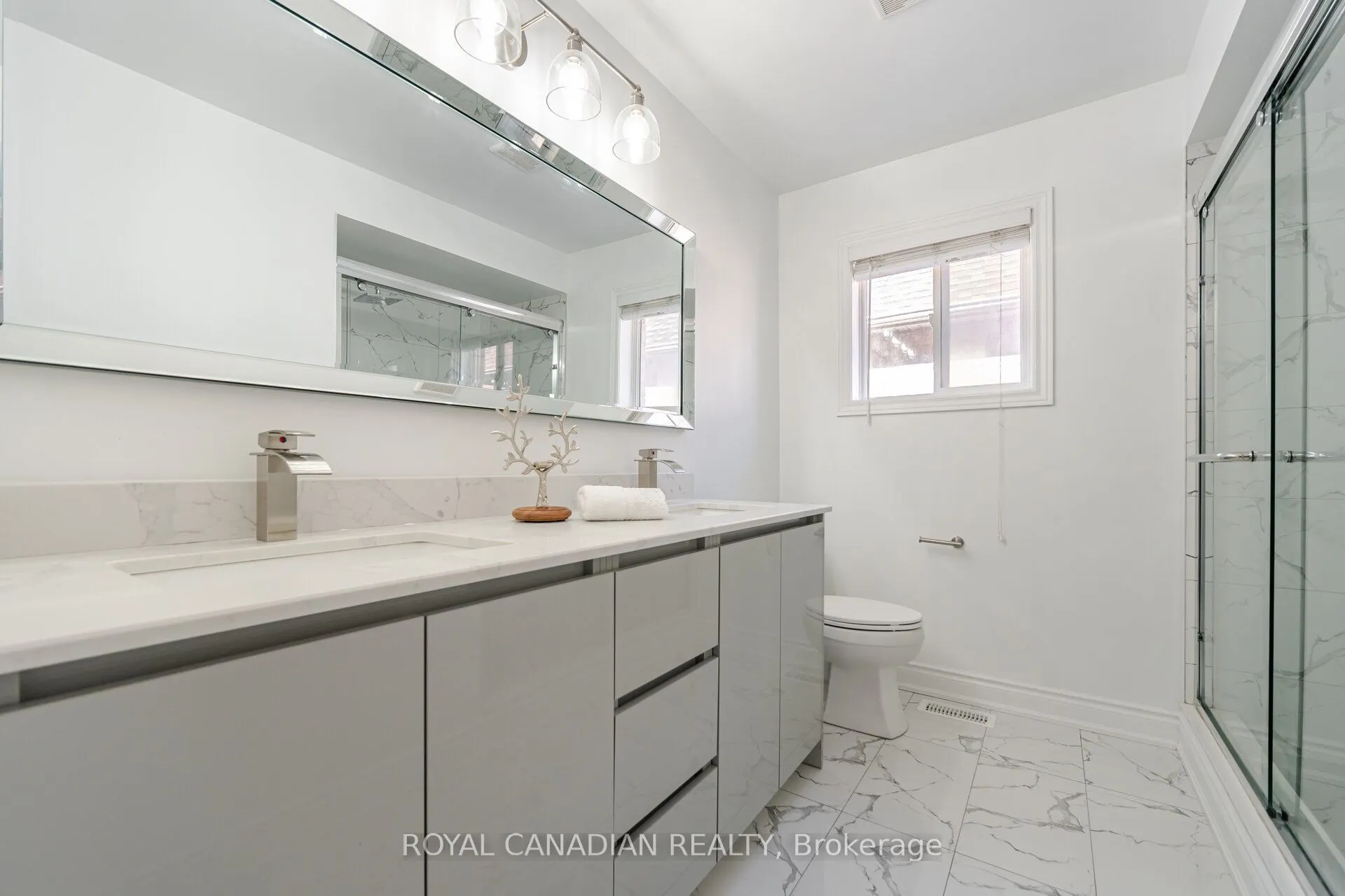 33 Rubysilver Drive