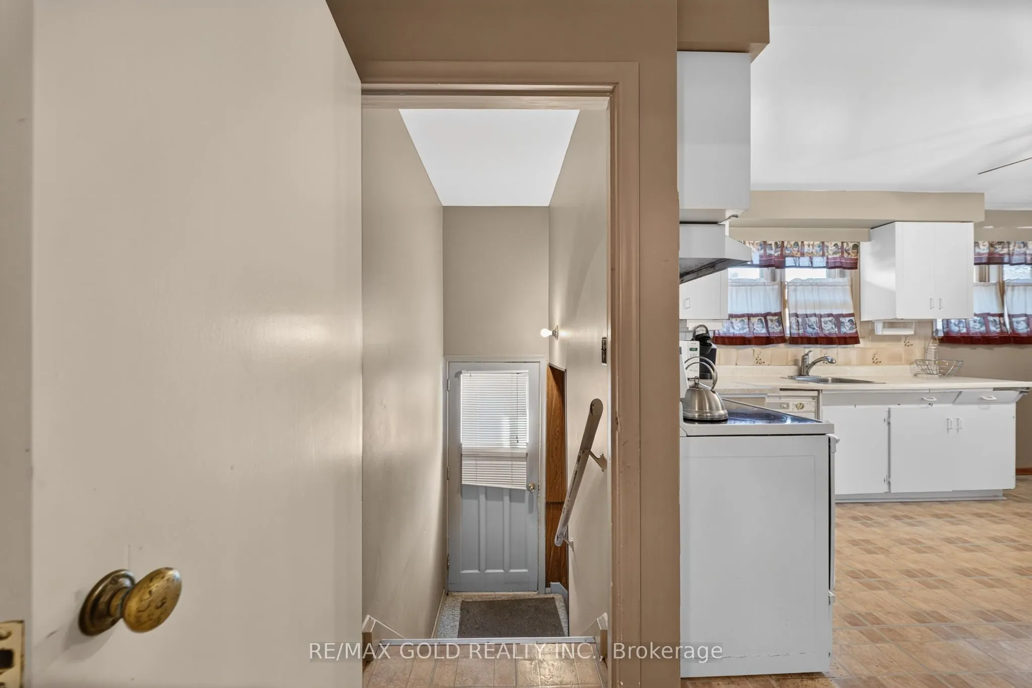27 Alderbury Crescent