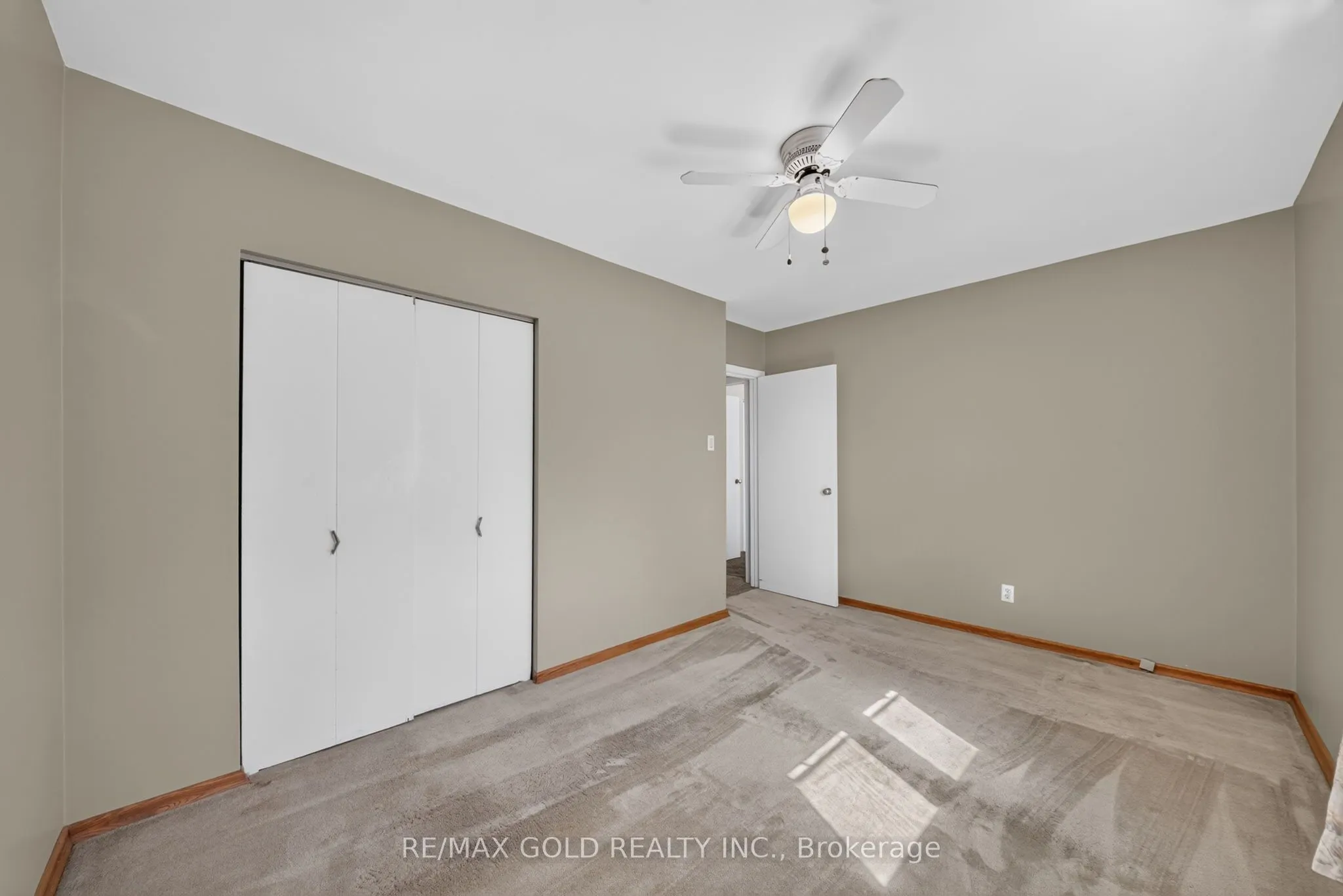 27 Alderbury Crescent