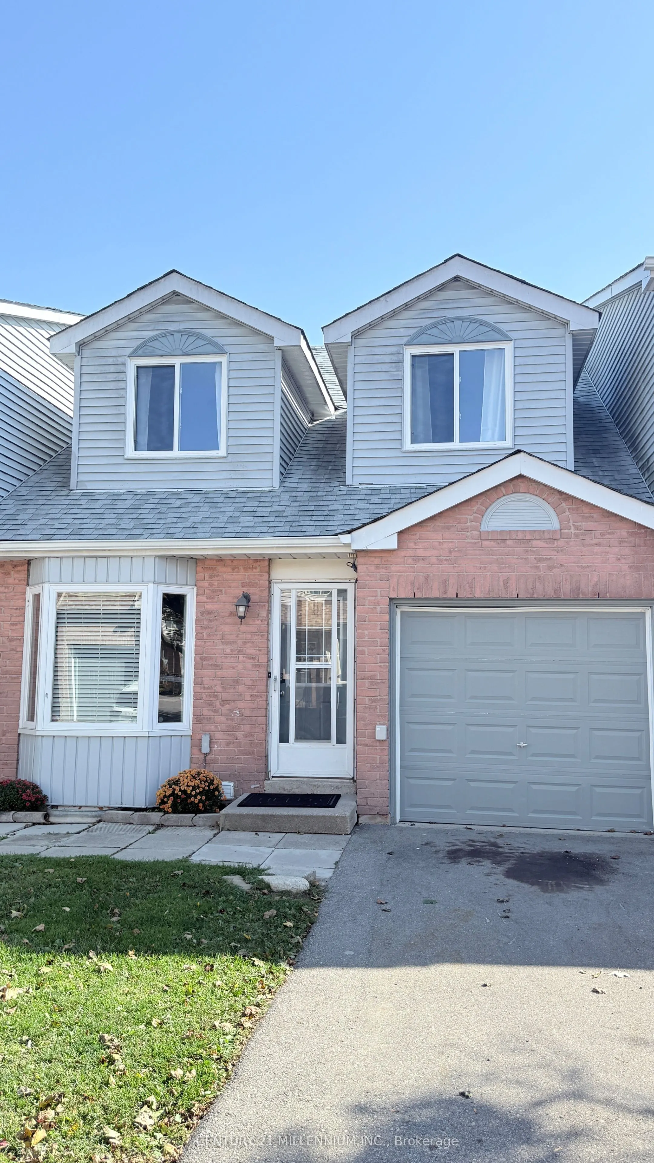 90 Lawrence Avenue #80