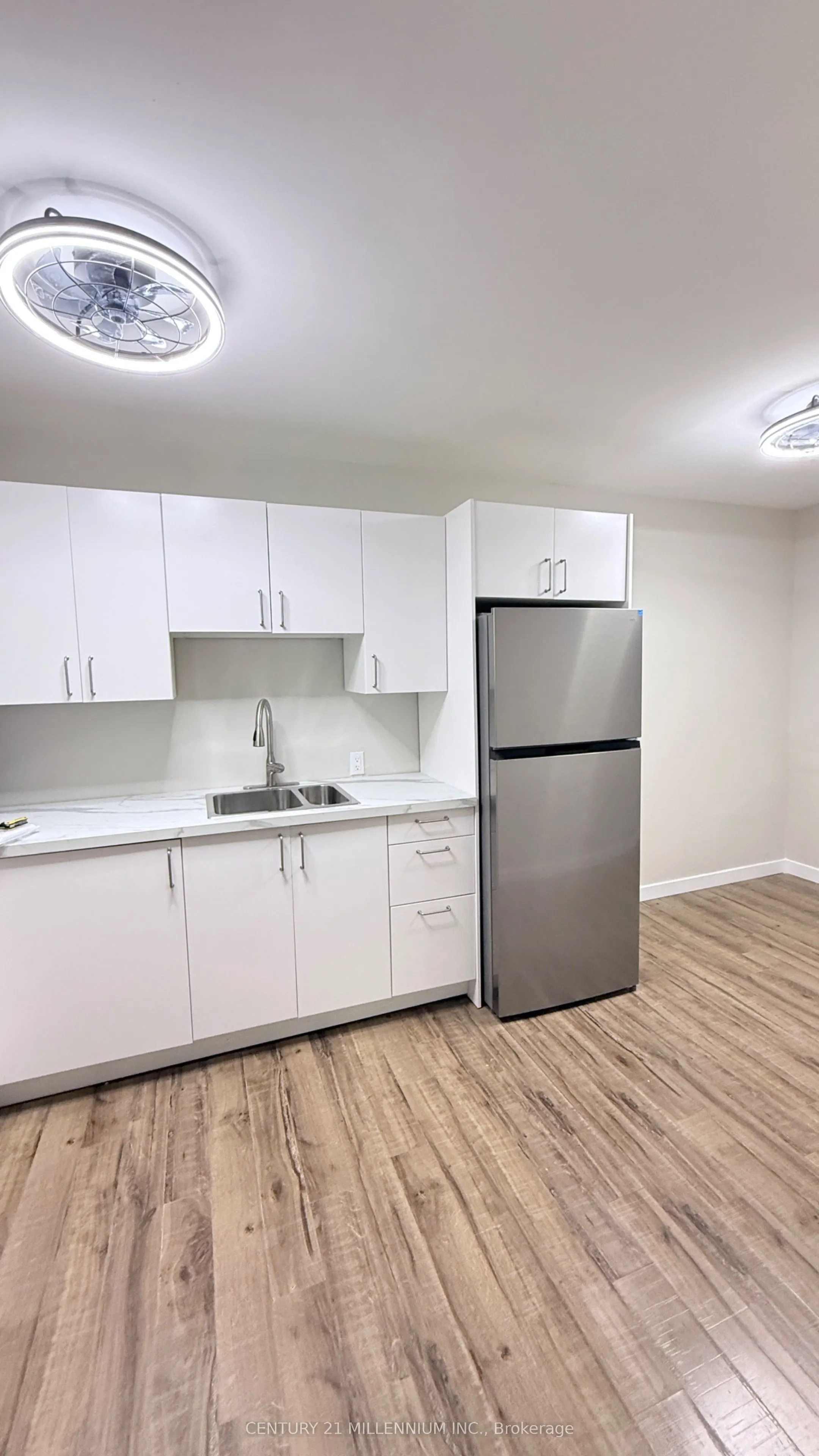 90 Lawrence Avenue #80