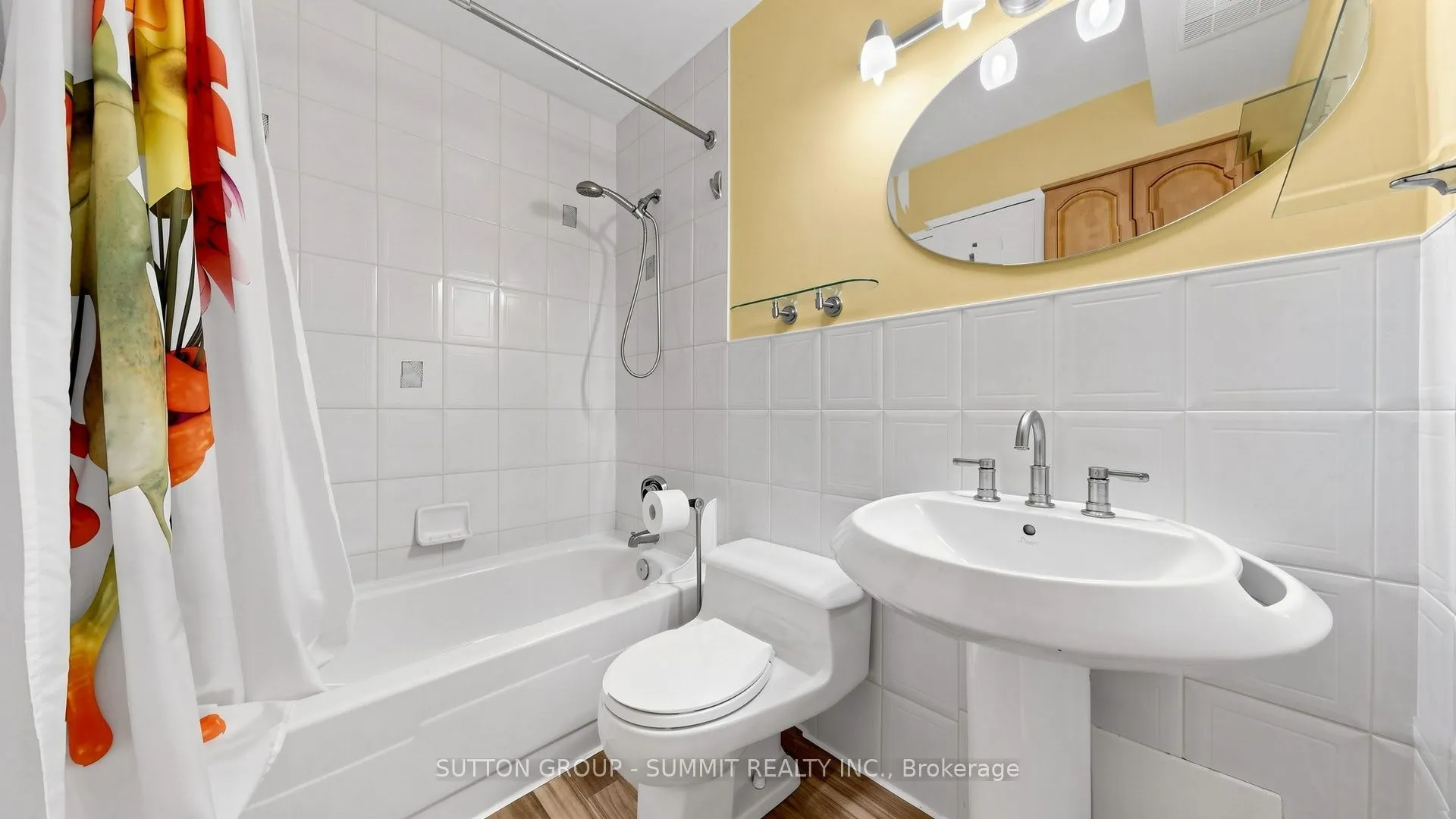2095 ROCHE Court N #228