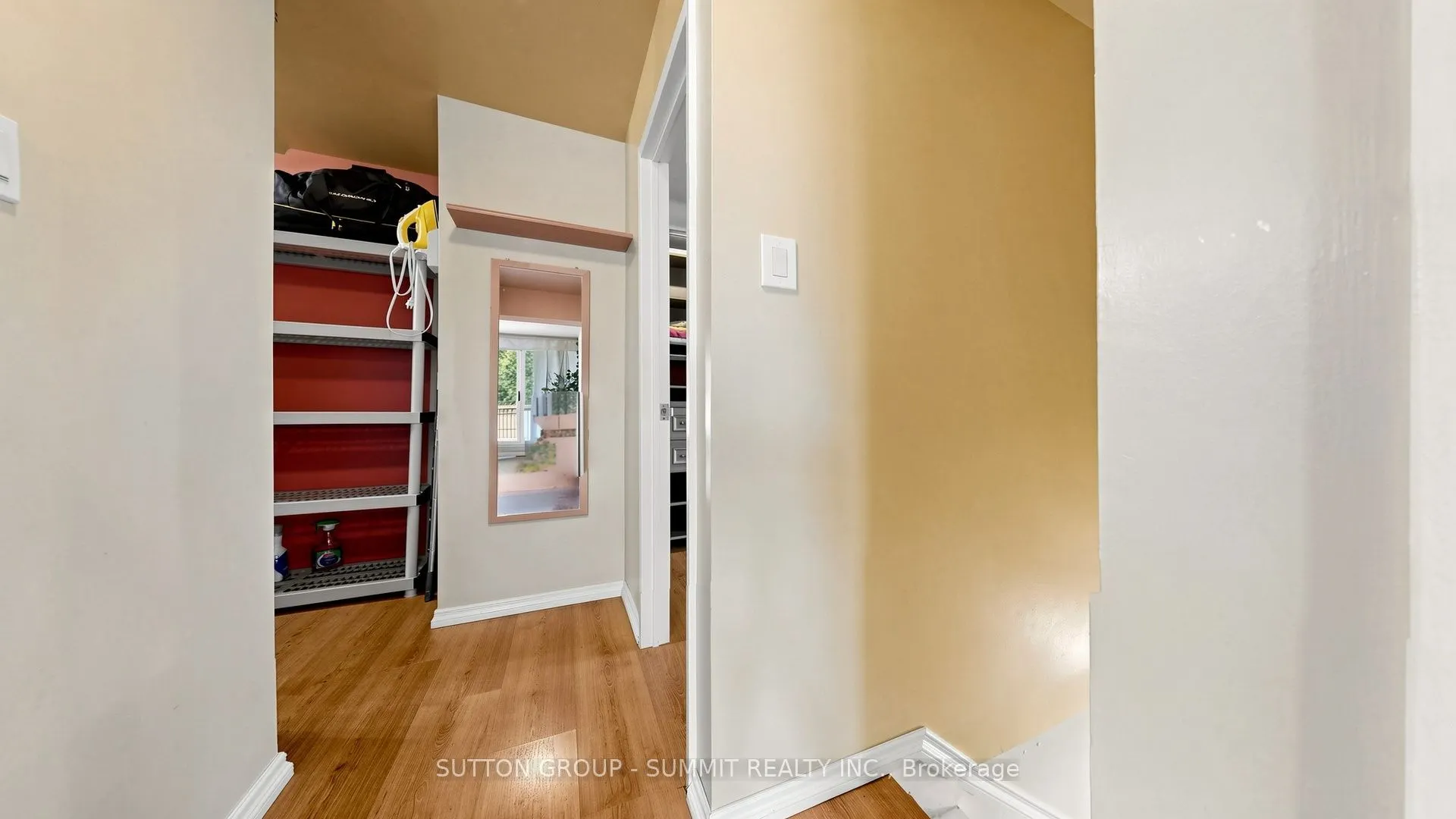 2095 ROCHE Court N #228