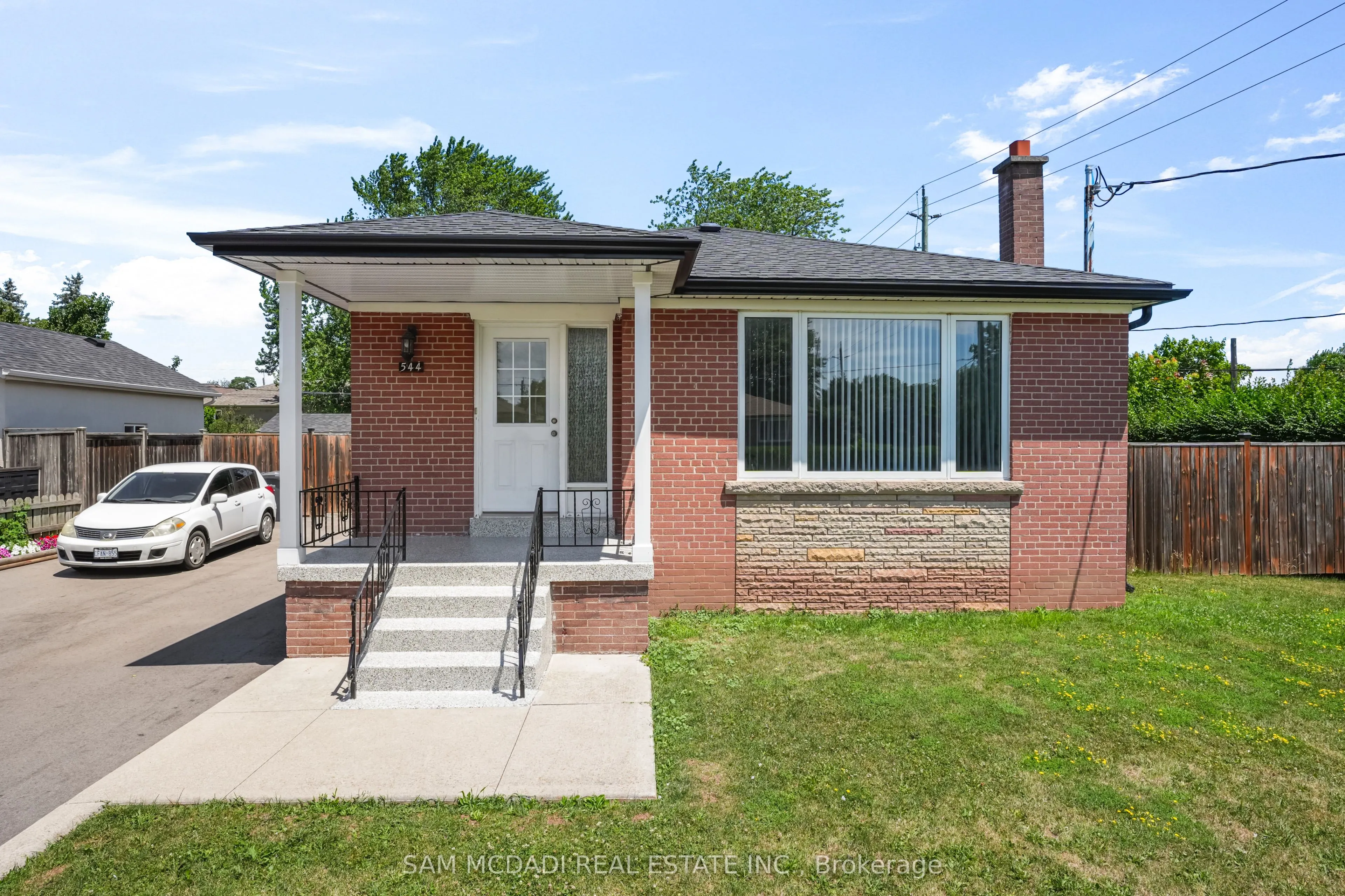 544 Sandmere Place #Upper