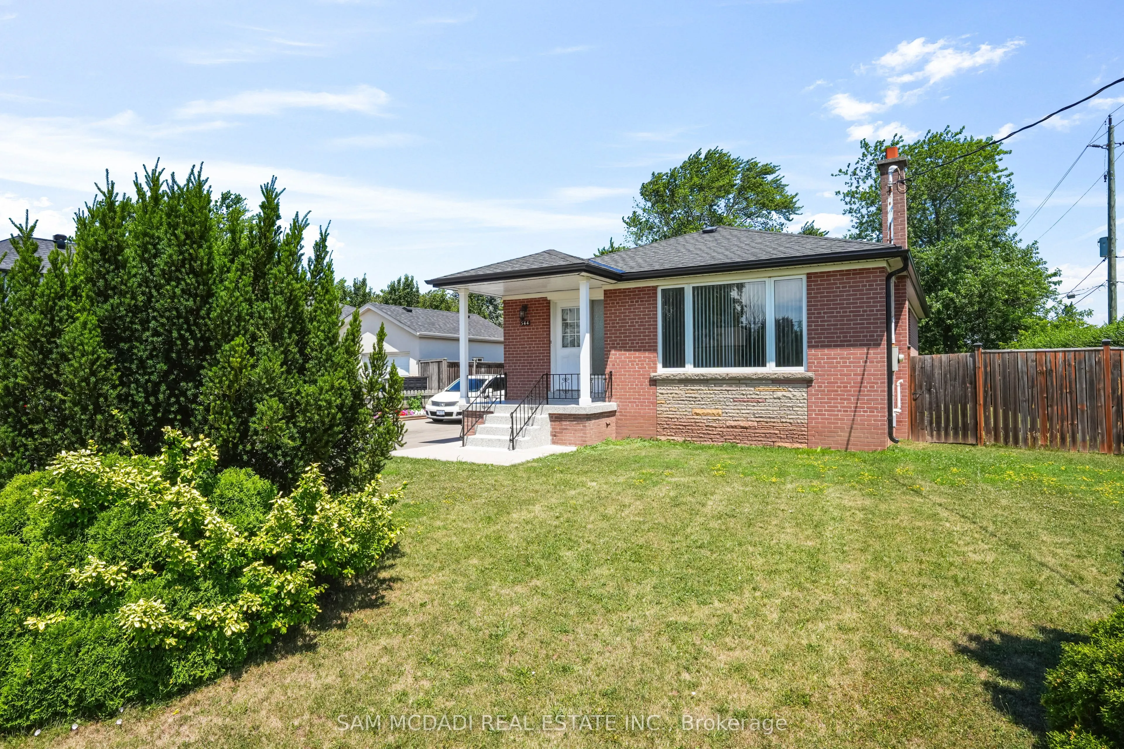 544 Sandmere Place #Upper