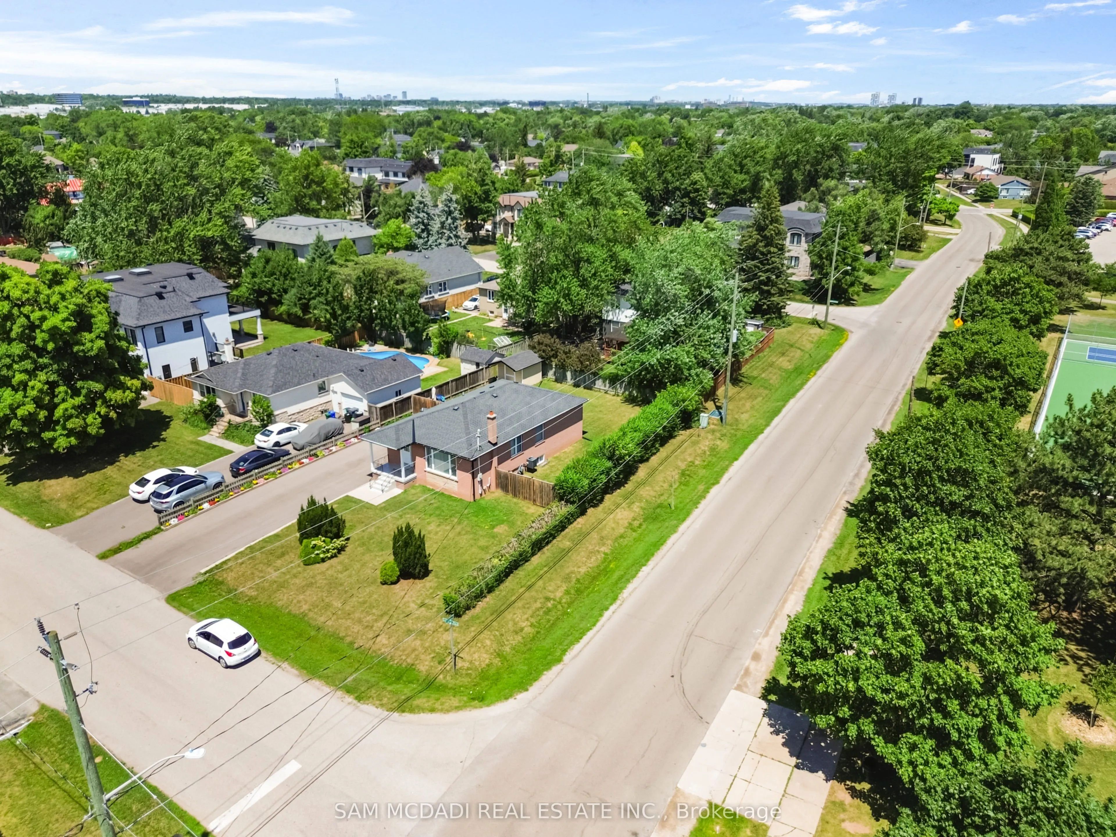 544 Sandmere Place #Upper