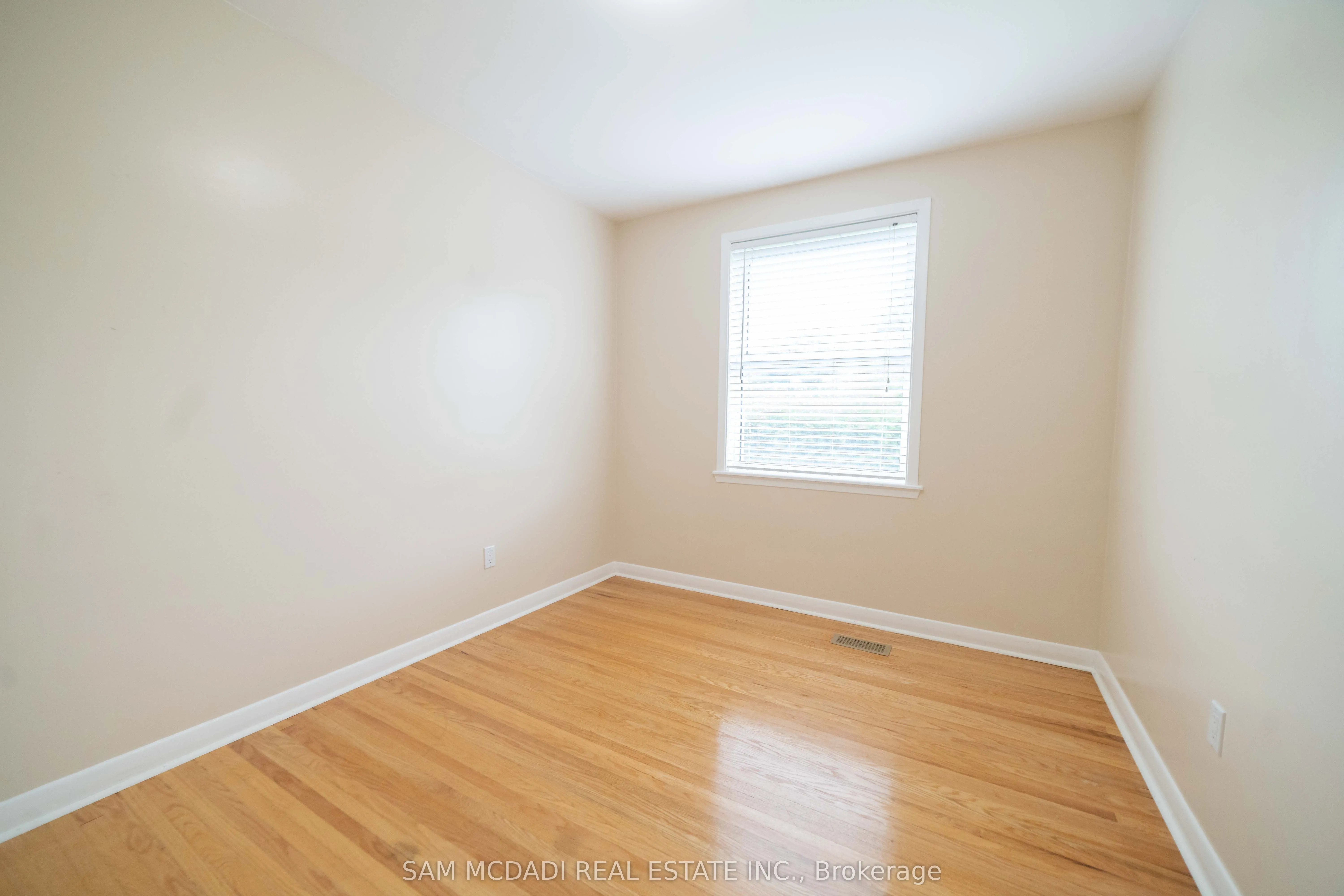 544 Sandmere Place #Upper