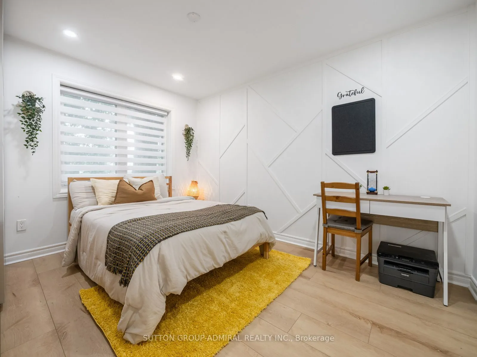 65 Woodbury Road