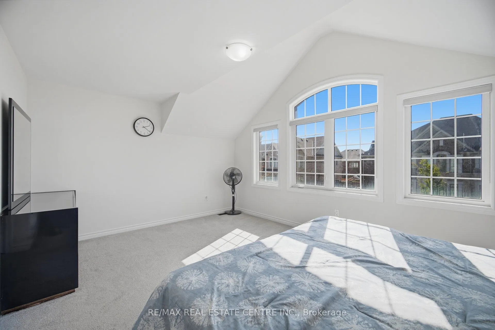 30 Tiger Crescent