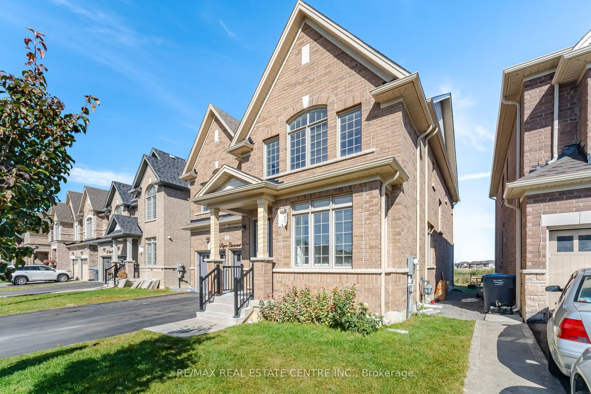 30 Tiger Crescent