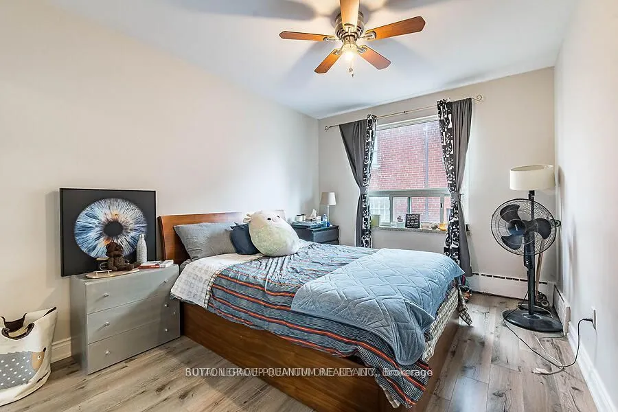 314 Lakeshore Road E #UPPER APT #2