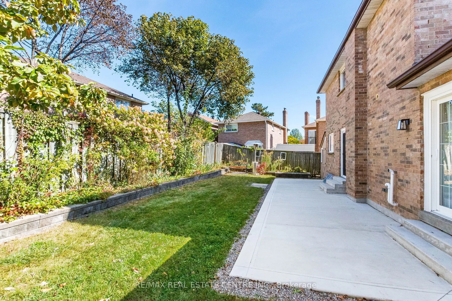 1153 Deer Run