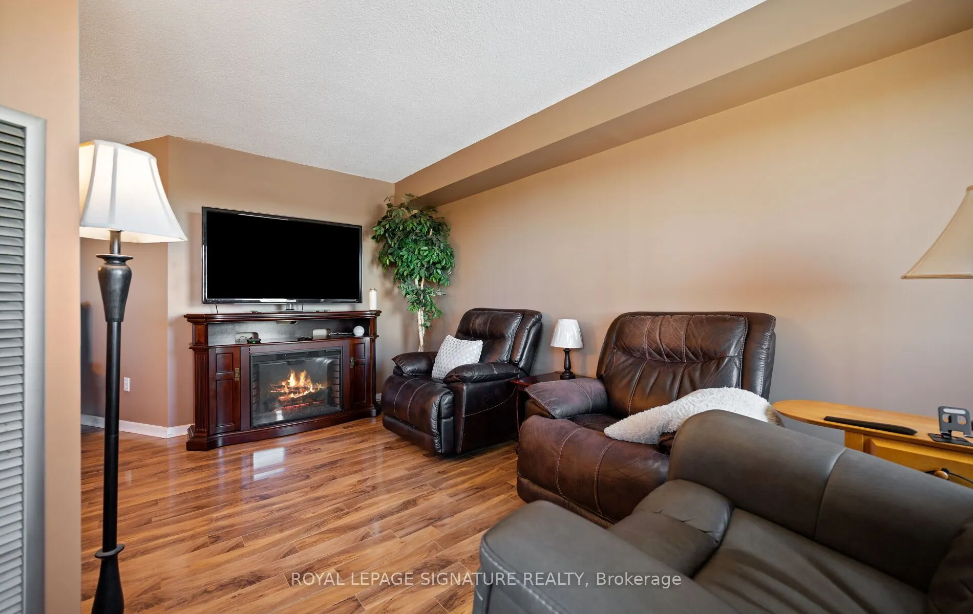 1580 Mississauga Valley Boulevard #1406