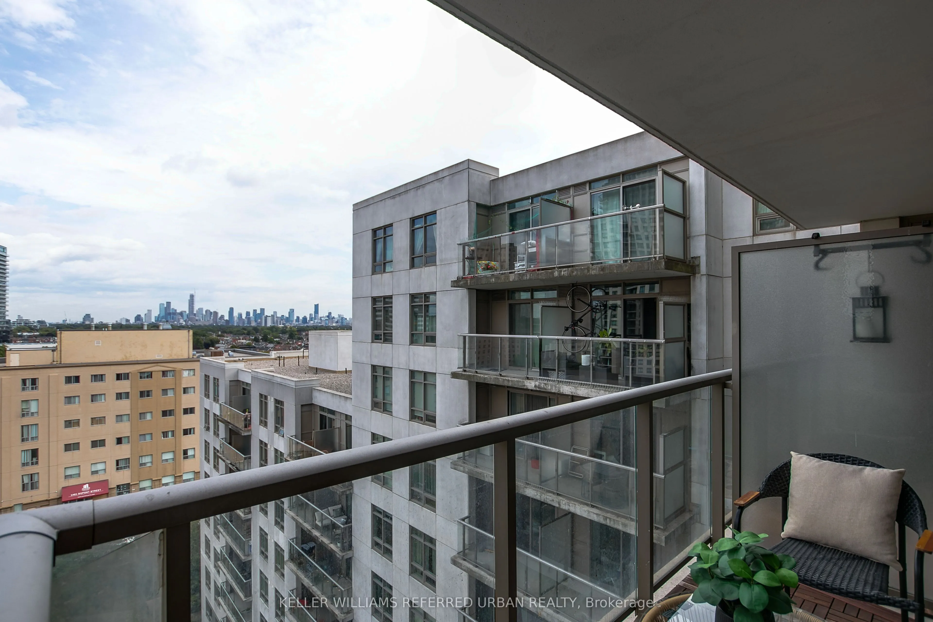 816 Lansdowne Avenue #1014