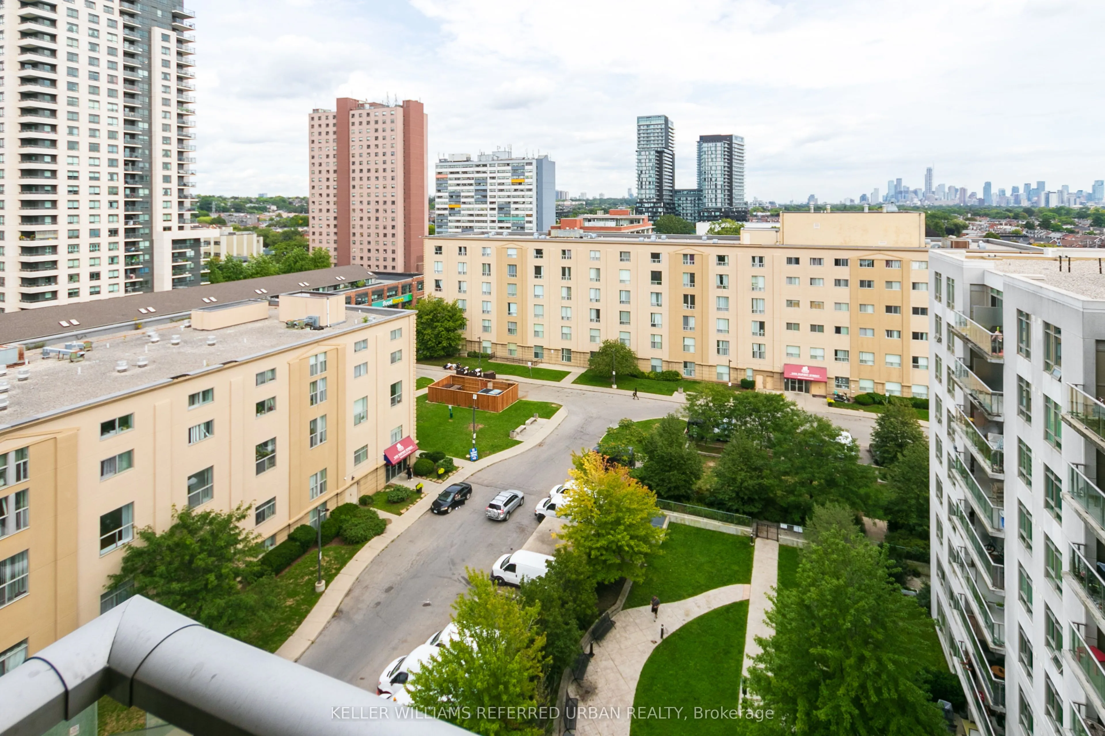 816 Lansdowne Avenue #1014