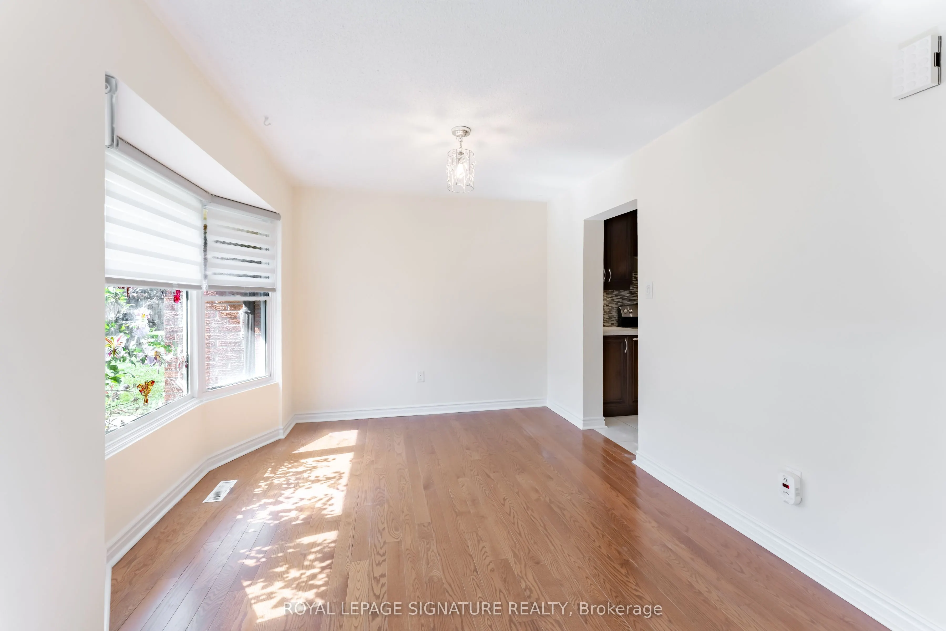 2825 Gananoque Drive #40