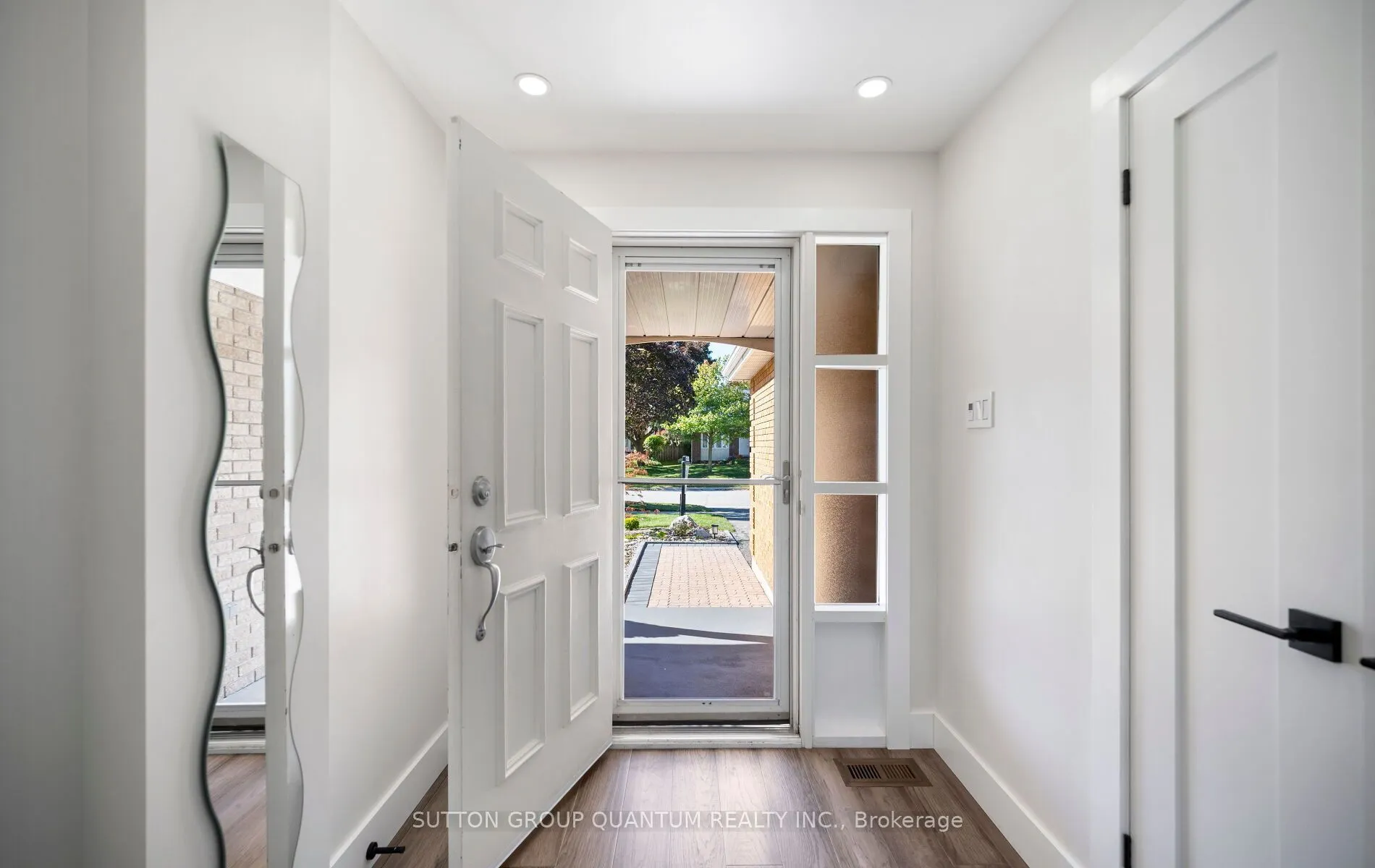 4071 Wheelwright Crescent