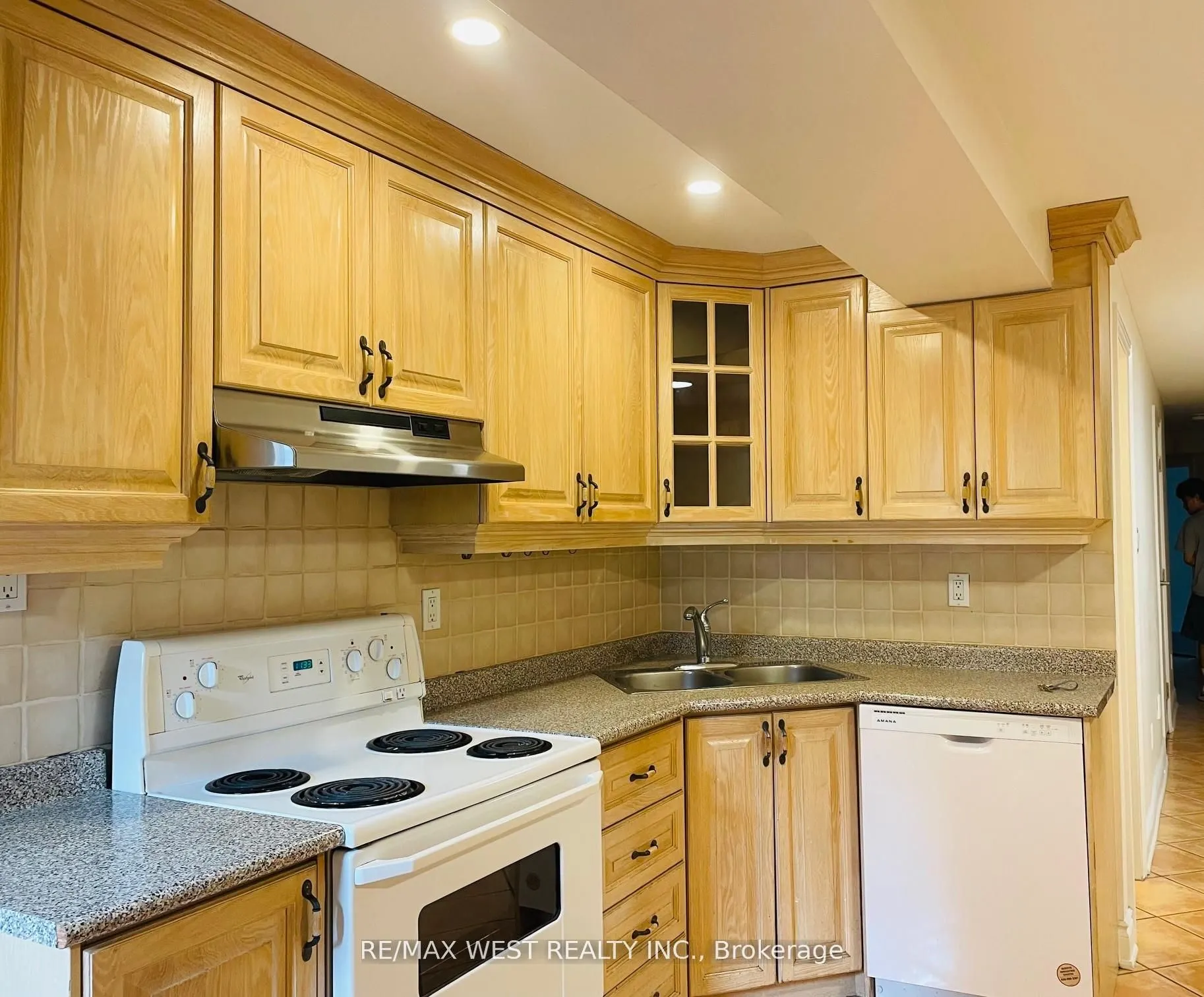 94A Mulock Avenue