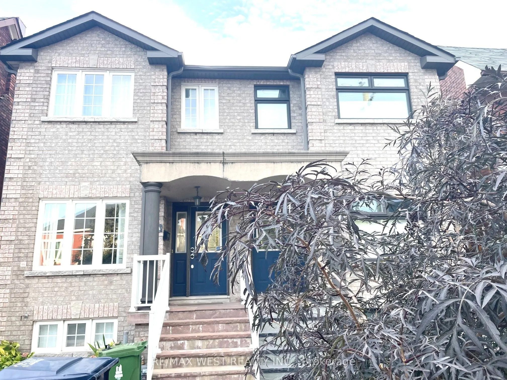 94A Mulock Avenue