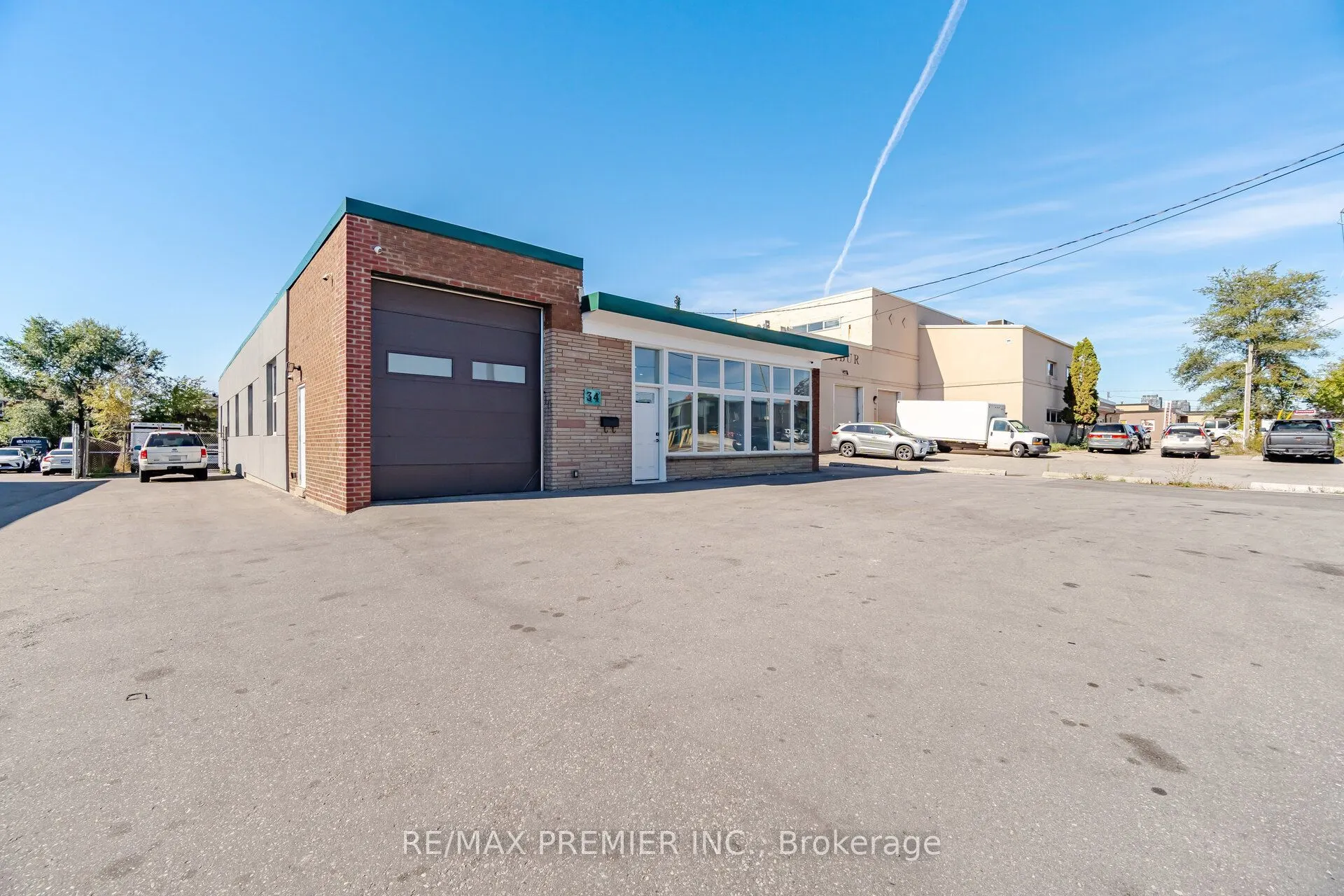 34 Rivalda Road E