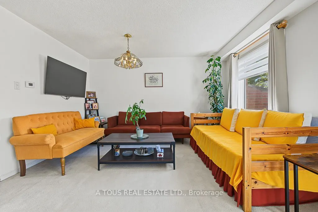 2945 Thomas Street #77