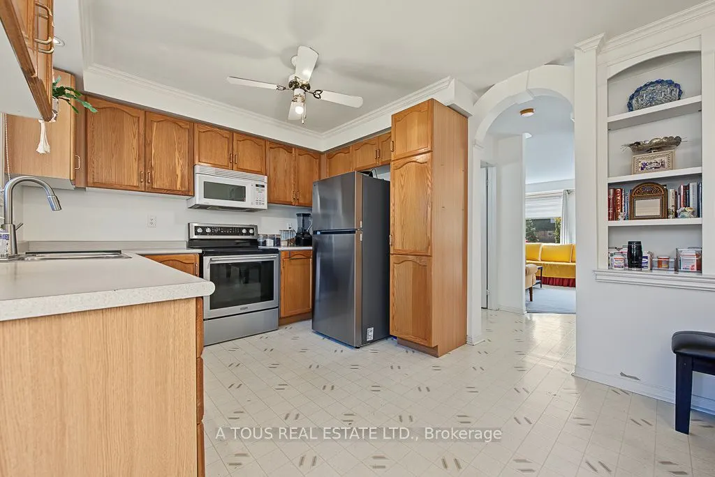 2945 Thomas Street #77