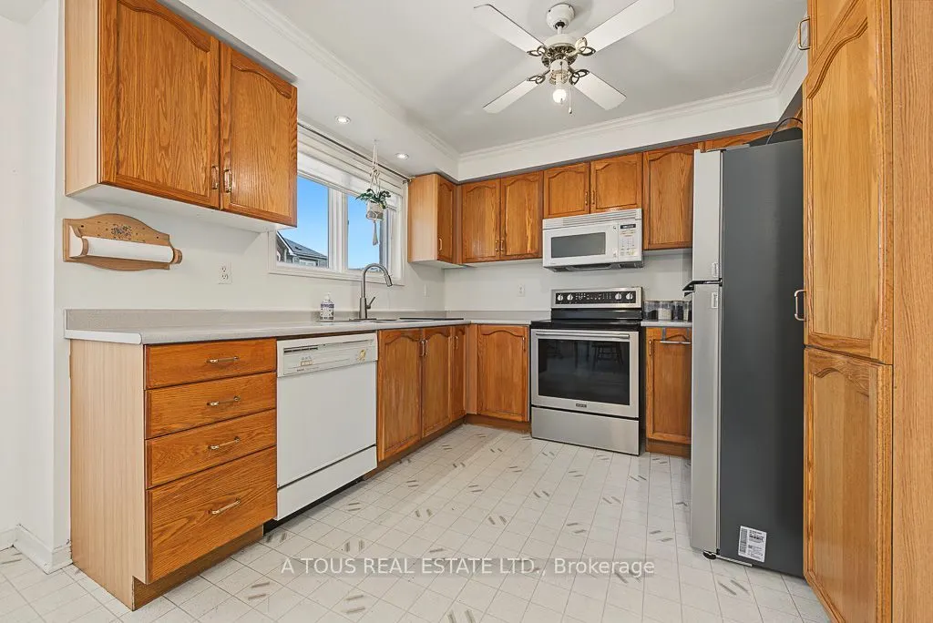 2945 Thomas Street #77