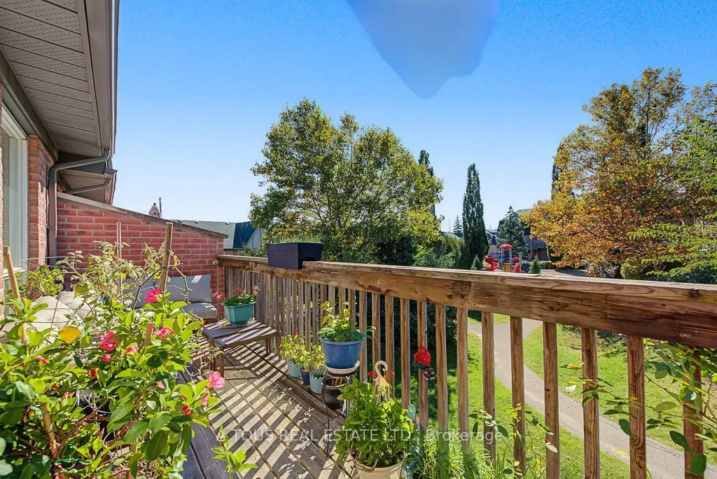 2945 Thomas Street #77